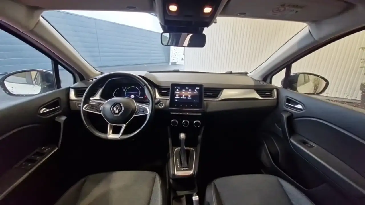 Renault Captur — photo 10