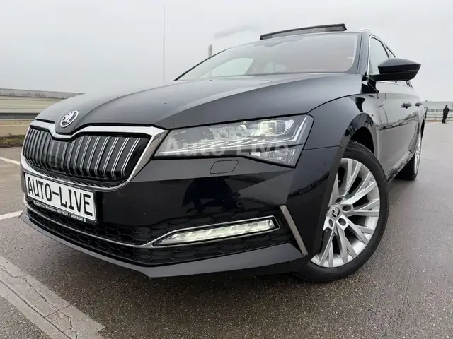 Skoda Superb 1.4 TSI iV*DSG*VIRTUA*PANO*MATRIX*AHK*VOL