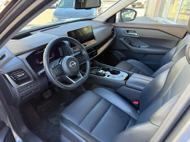 Nissan X-Trail view 9