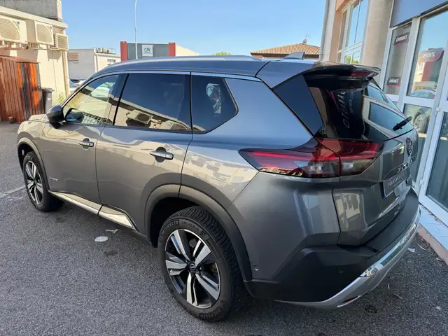 Nissan X-Trail view 7