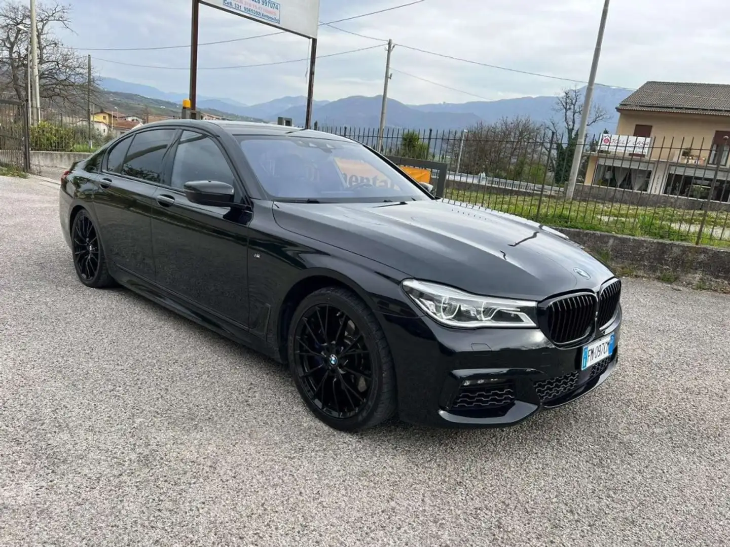 BMW 750 750d xdrive Luxury auto Nero - 1