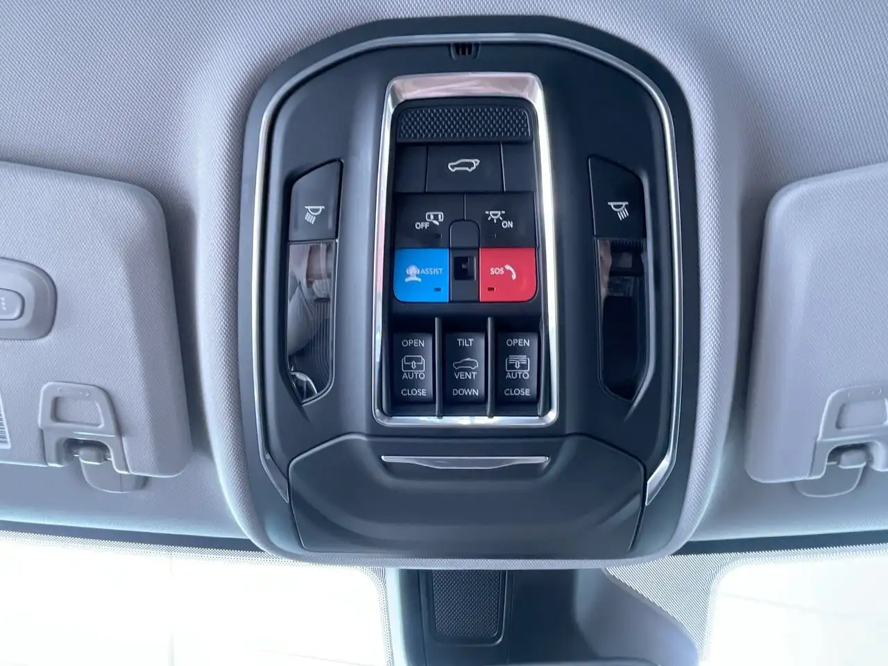 Jeep Grand Cherokee снимка Jeep Grand Cherokee
