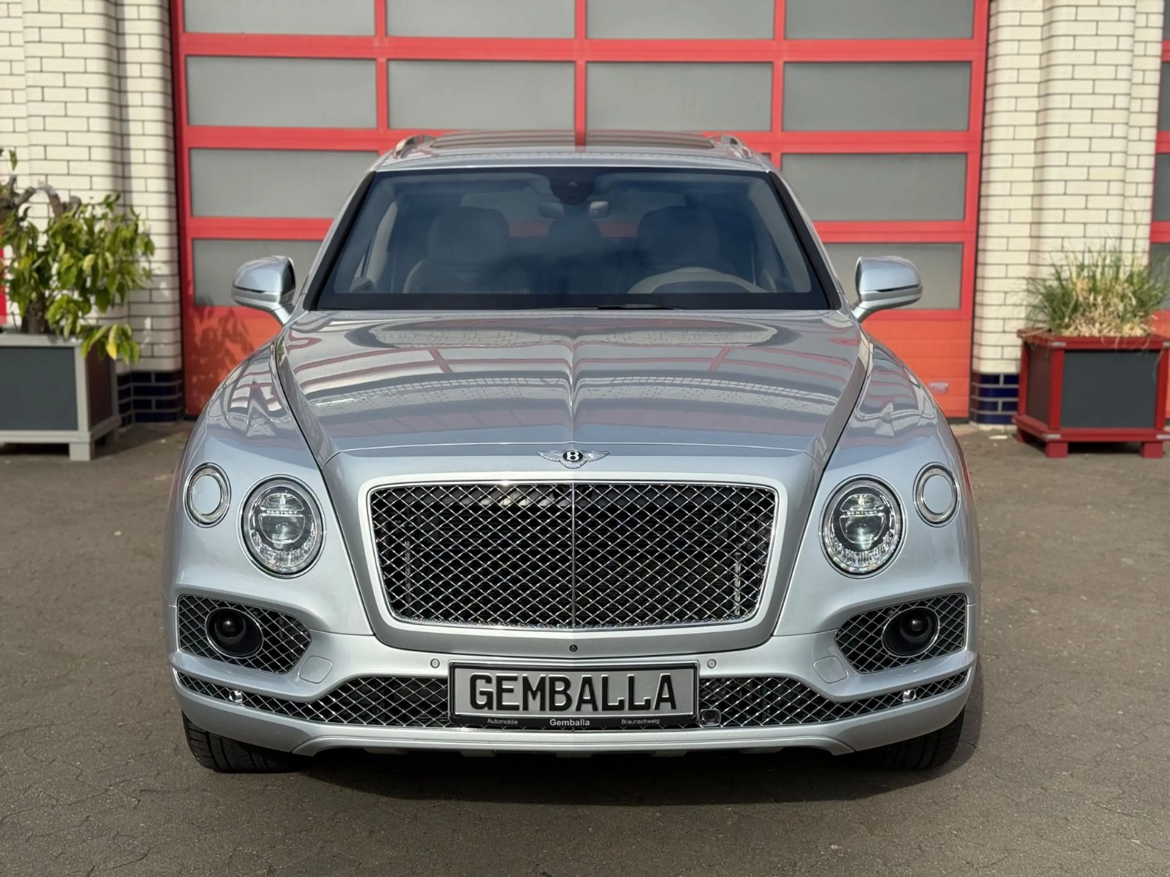Bentley Bentayga BENTAYGA 6.0 W12, MULLINER, PANORAMA — photo 3