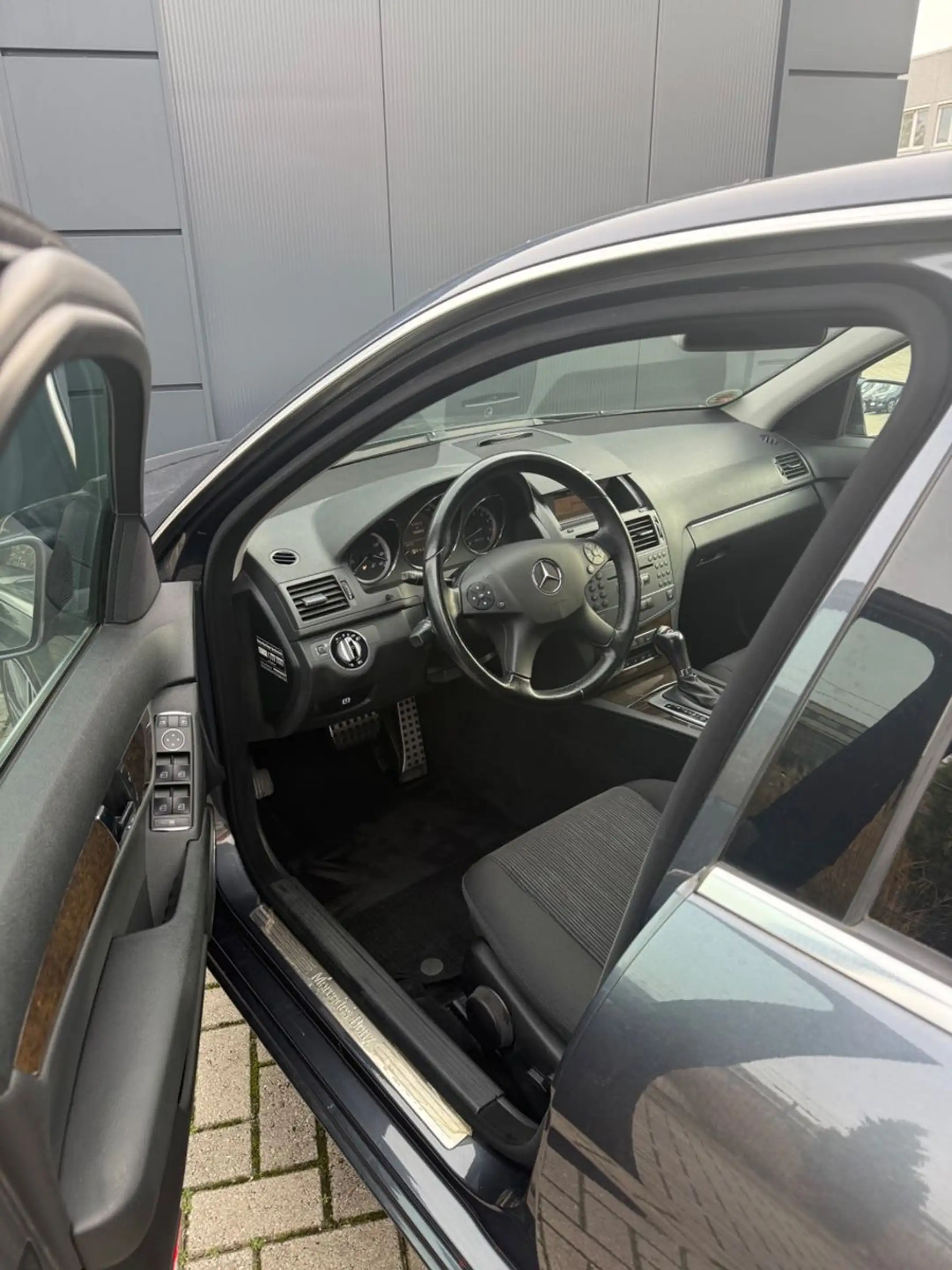 Mercedes-Benz C 200 C -Klasse Lim.C 200 CGI BlueEfficiency*Automatik — photo 10