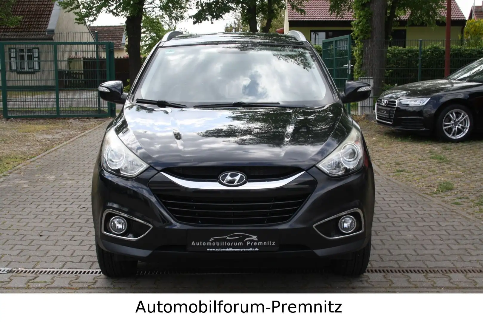 Hyundai iX35 Style AWD 1.Hand Scheckheft KylessG0 Schwarz - 2