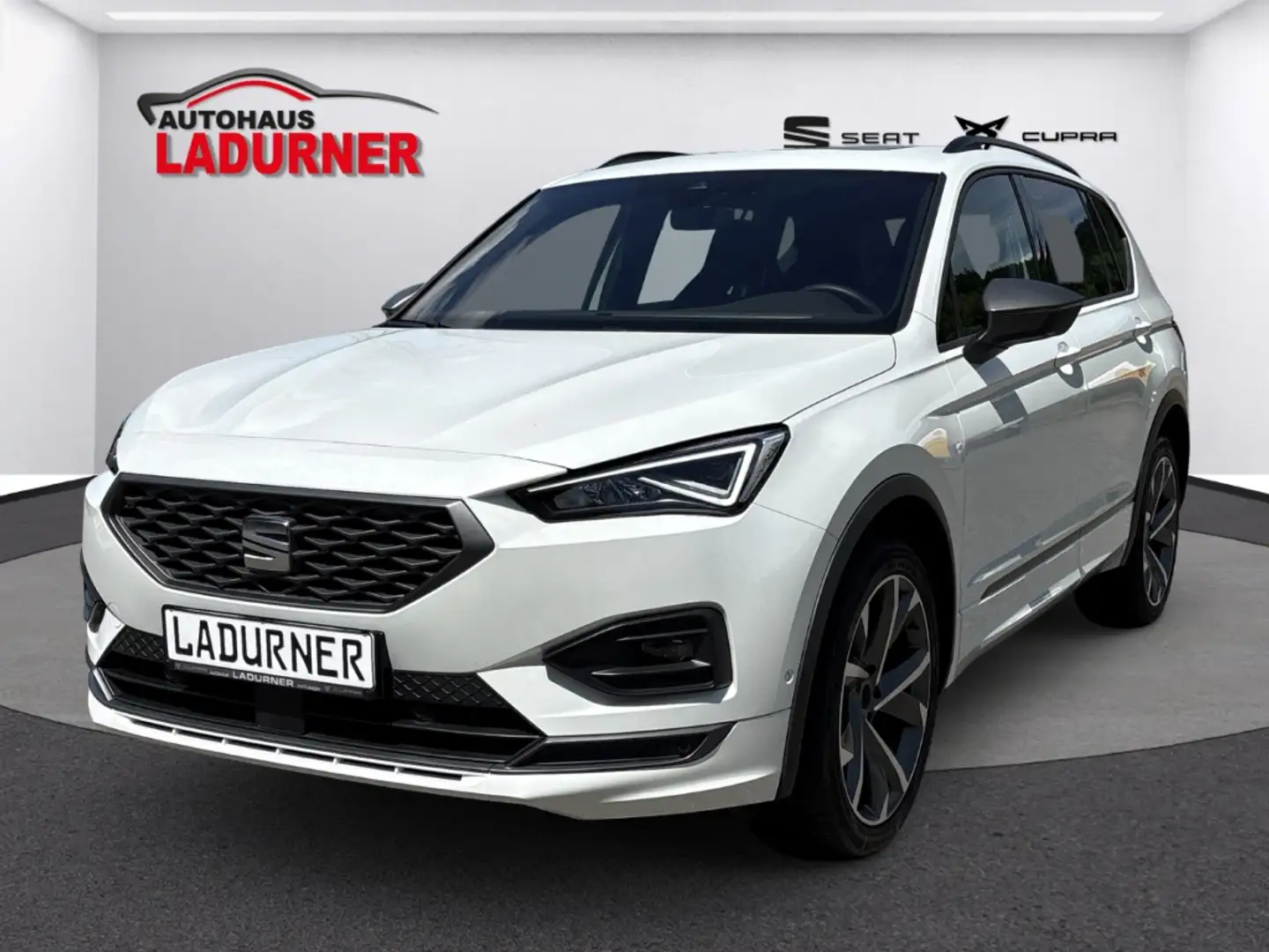 SEAT Tarraco FR 1.5TSI DSG 150PS Standh AHK 7-Sitzer 7 Sitzer Wit - 2