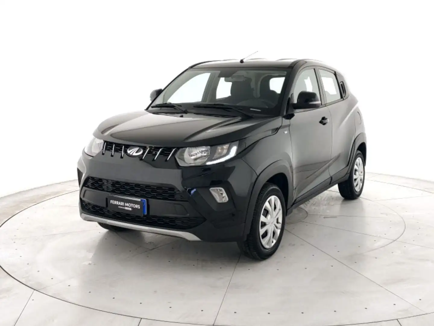 Mahindra KUV100 1.2 K6+ Negro - 1