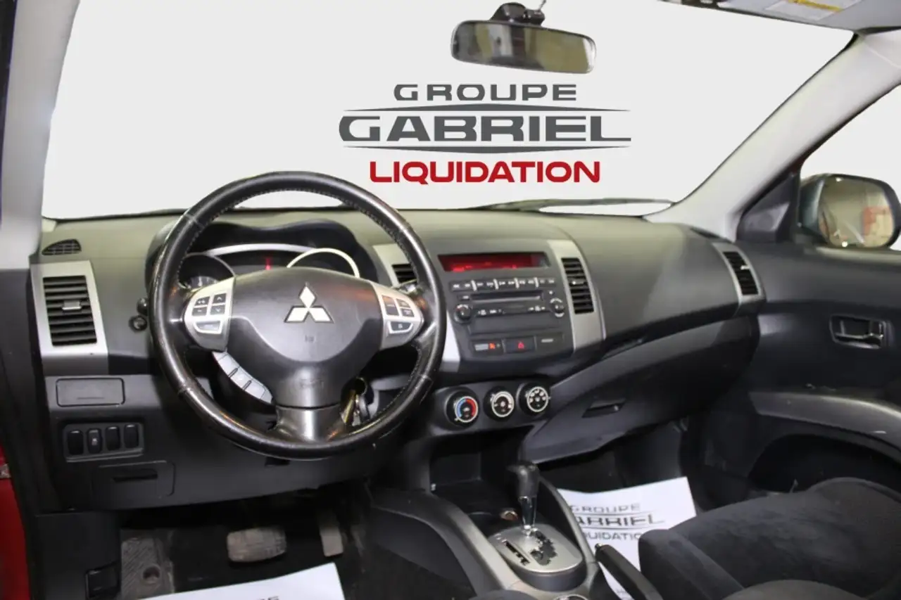 Mitsubishi Outlander снимка Mitsubishi Outlander