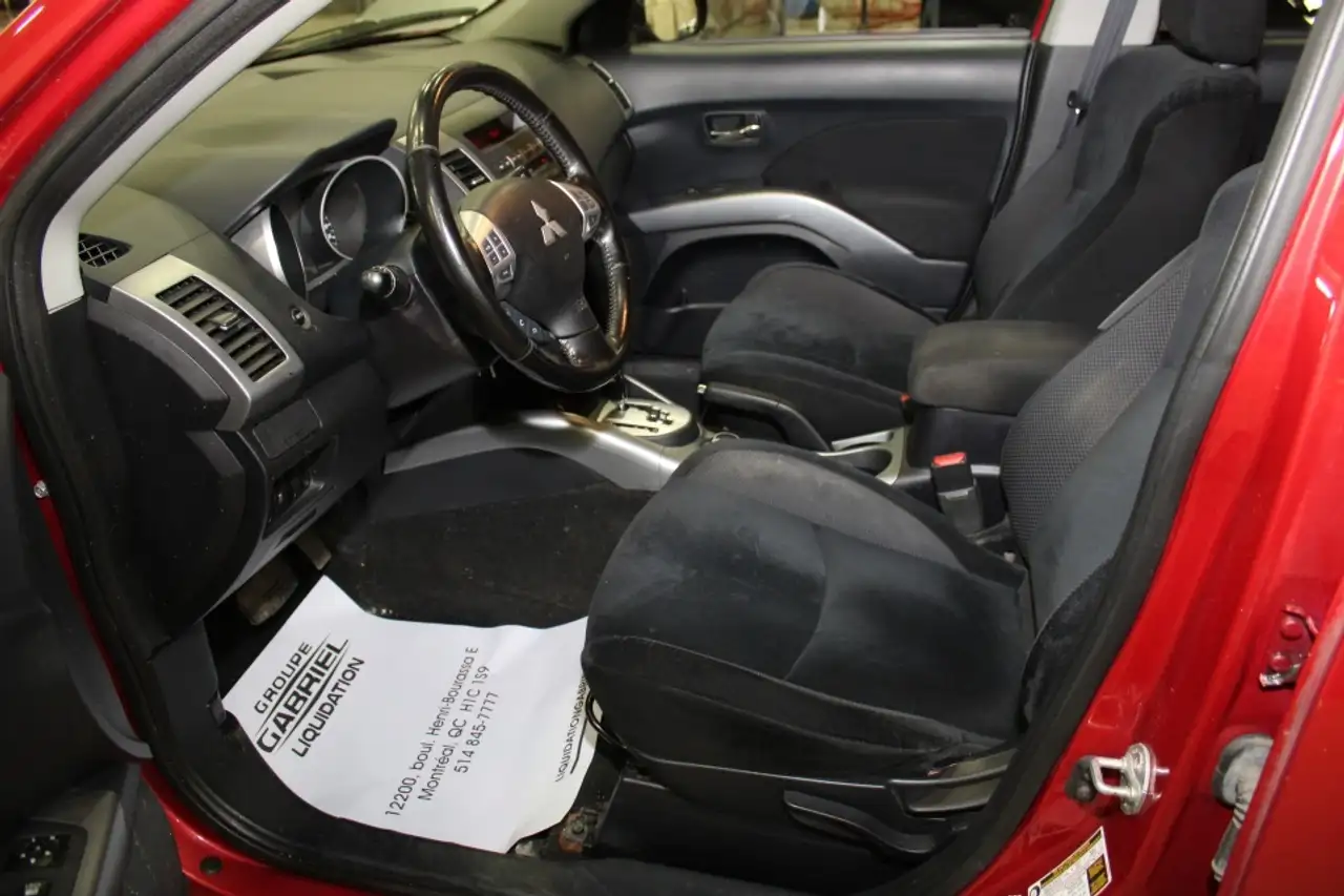 Mitsubishi Outlander снимка Mitsubishi Outlander