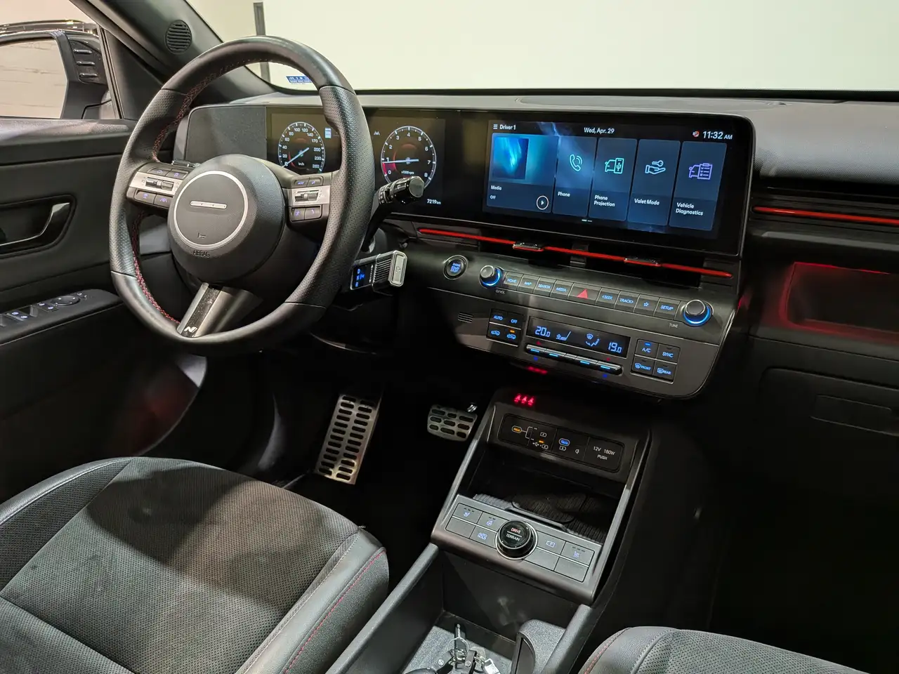 Hyundai KONA снимка Hyundai KONA