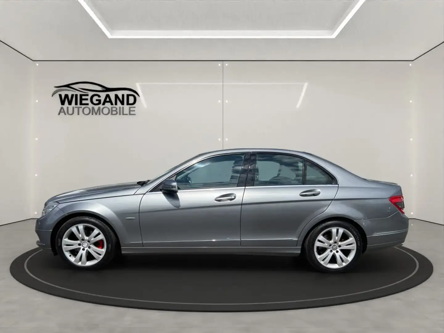 Mercedes-Benz C 200 Kompressor AVANTGARDE+STZH+METALLIC+LEDER Zilver - 2