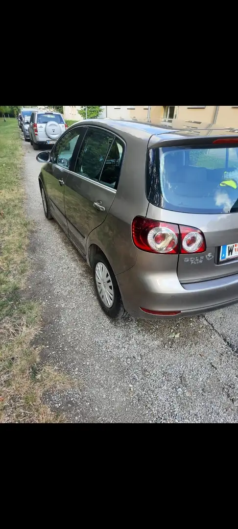Volkswagen Golf Plus Rabbit 1,6 TDI DPF Braun - 2