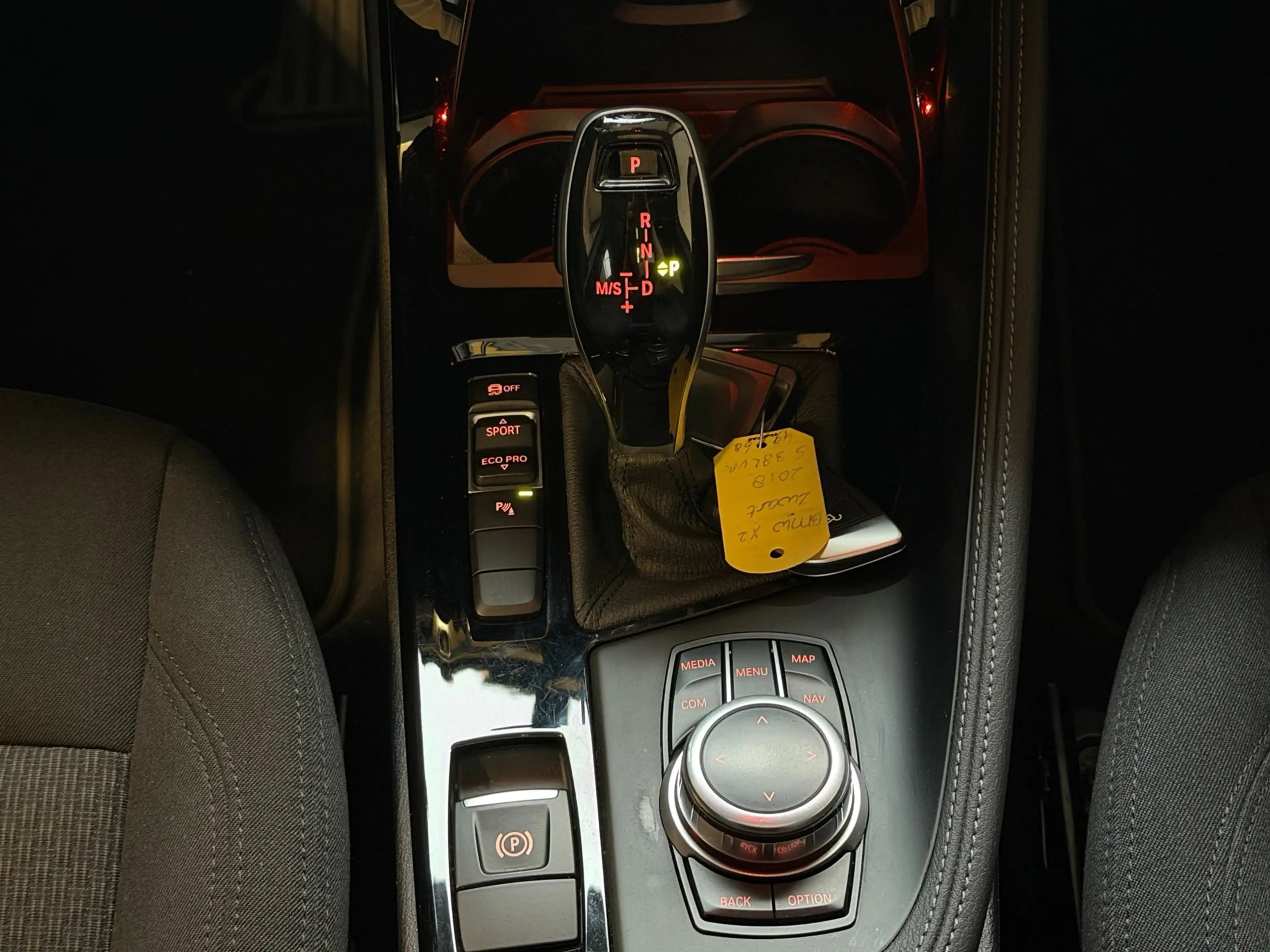 BMW X2 SDrive20i High Executive|Pano|Keyless|Trekhaak — photo 20
