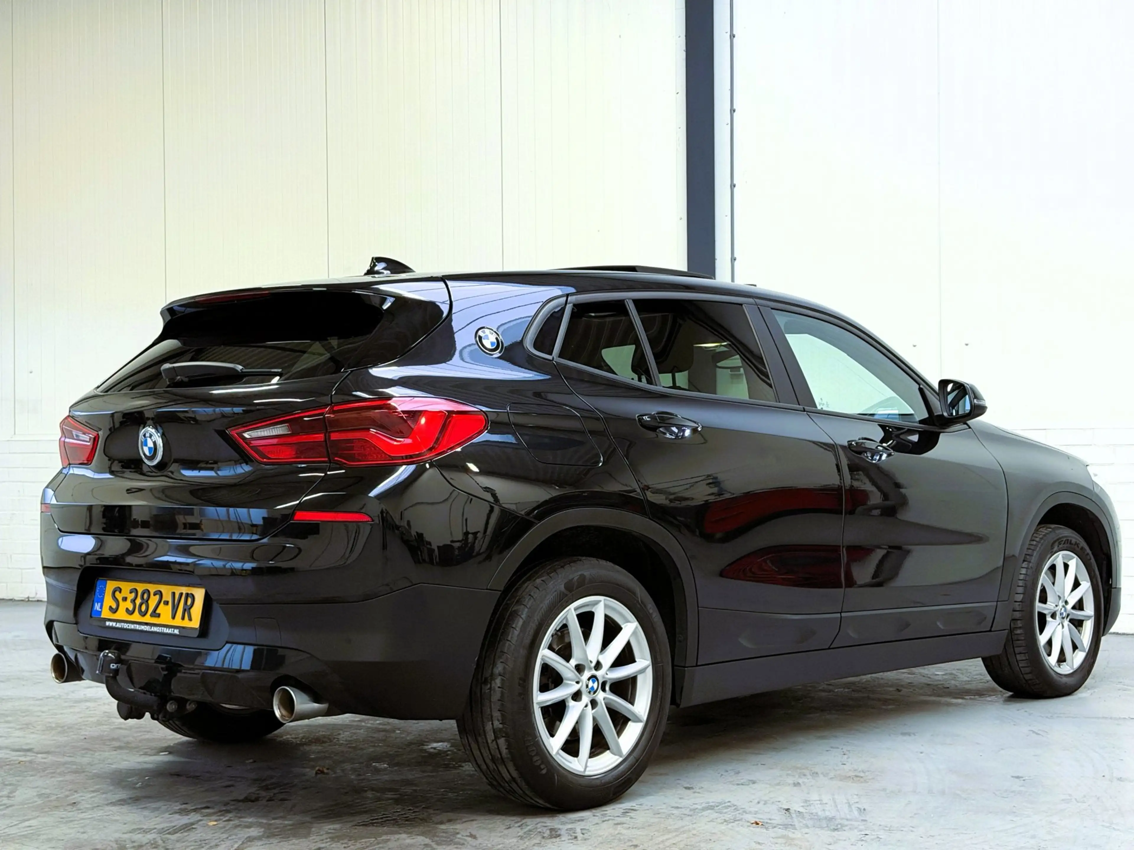 BMW X2 SDrive20i High Executive|Pano|Keyless|Trekhaak — photo 4