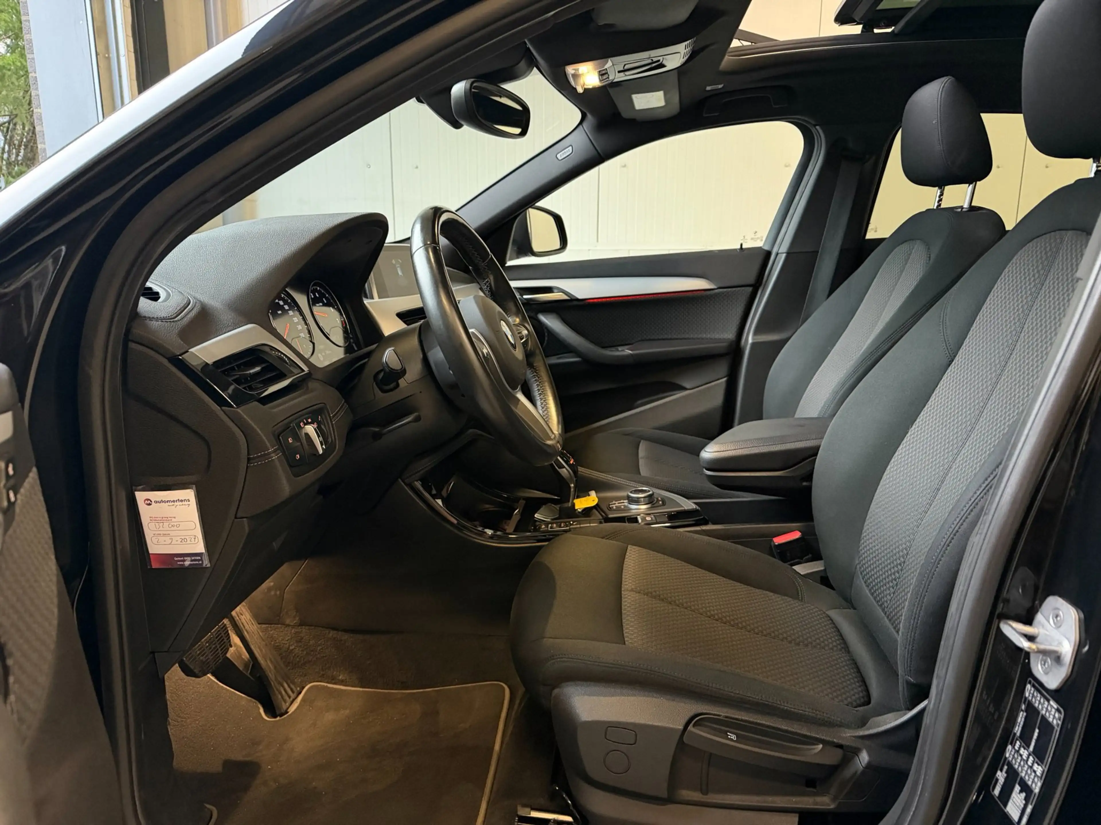 BMW X2 SDrive20i High Executive|Pano|Keyless|Trekhaak — photo 11