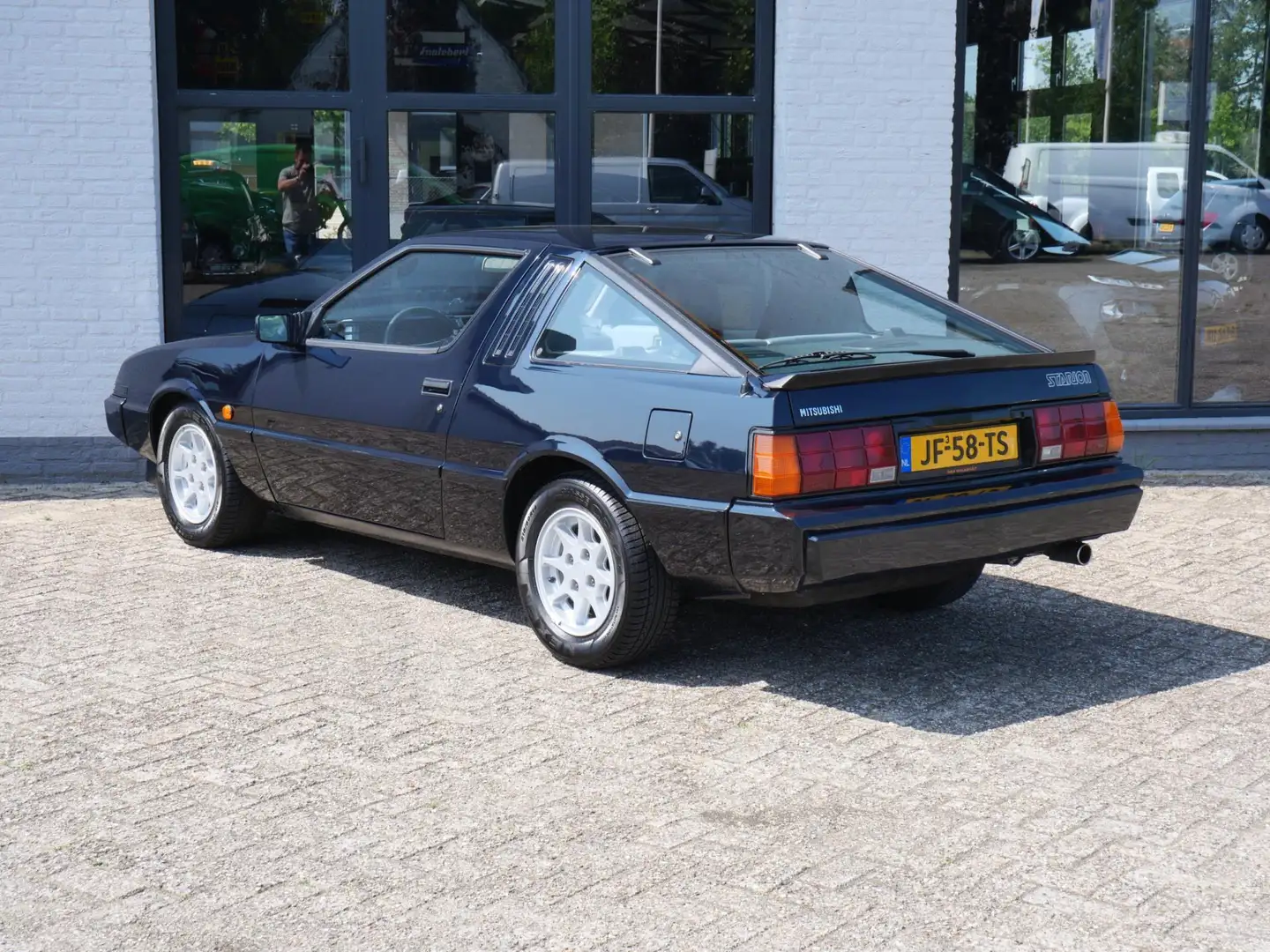 Mitsubishi Starion 2.0 Turbo EX 90.000Km !!! Origineel Nederlands Zwart - 2