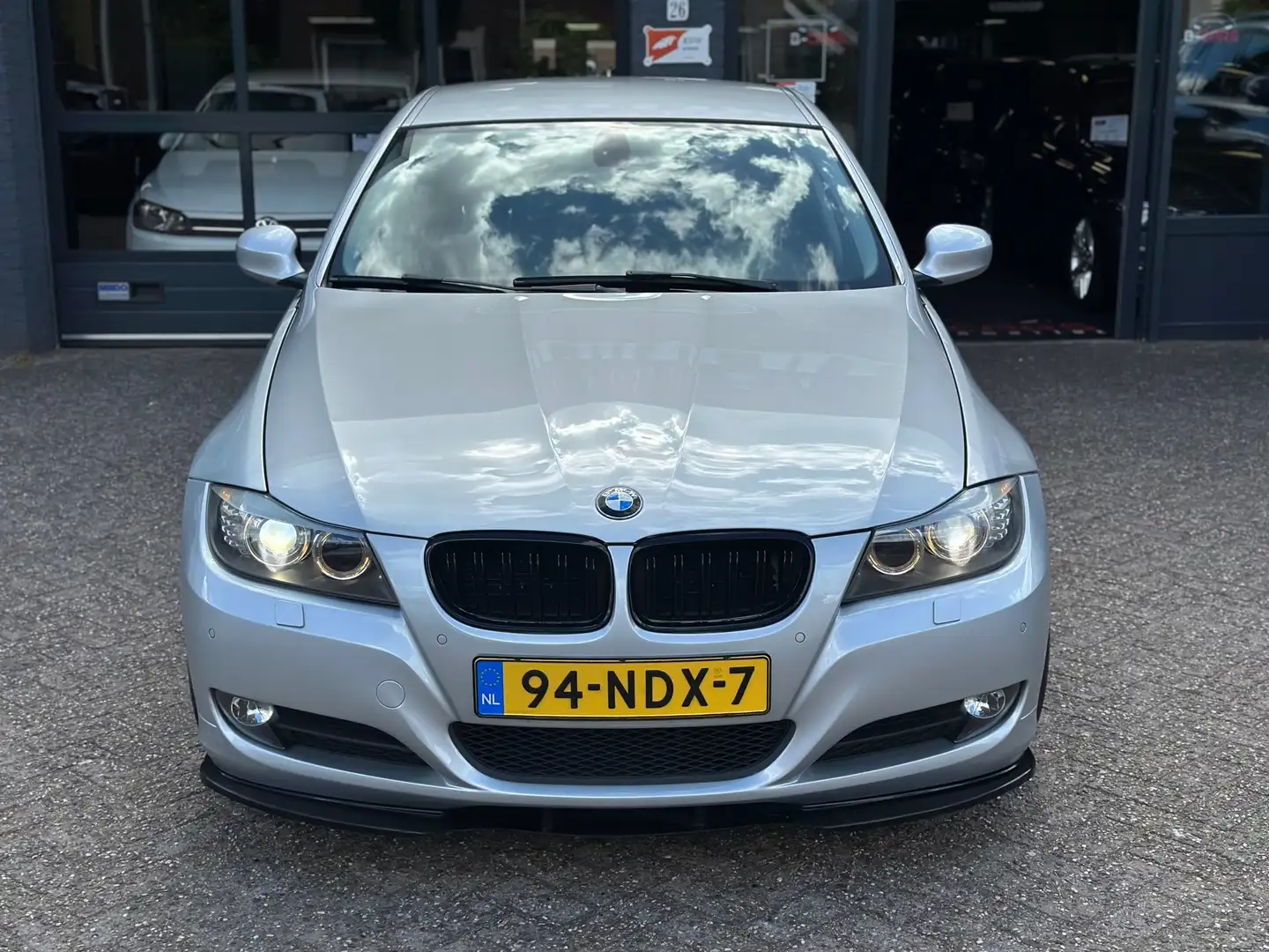 BMW 318 3-serie 318i Mpakket|Xenon|Mstuur|Carplay|Nap| Gris - 2