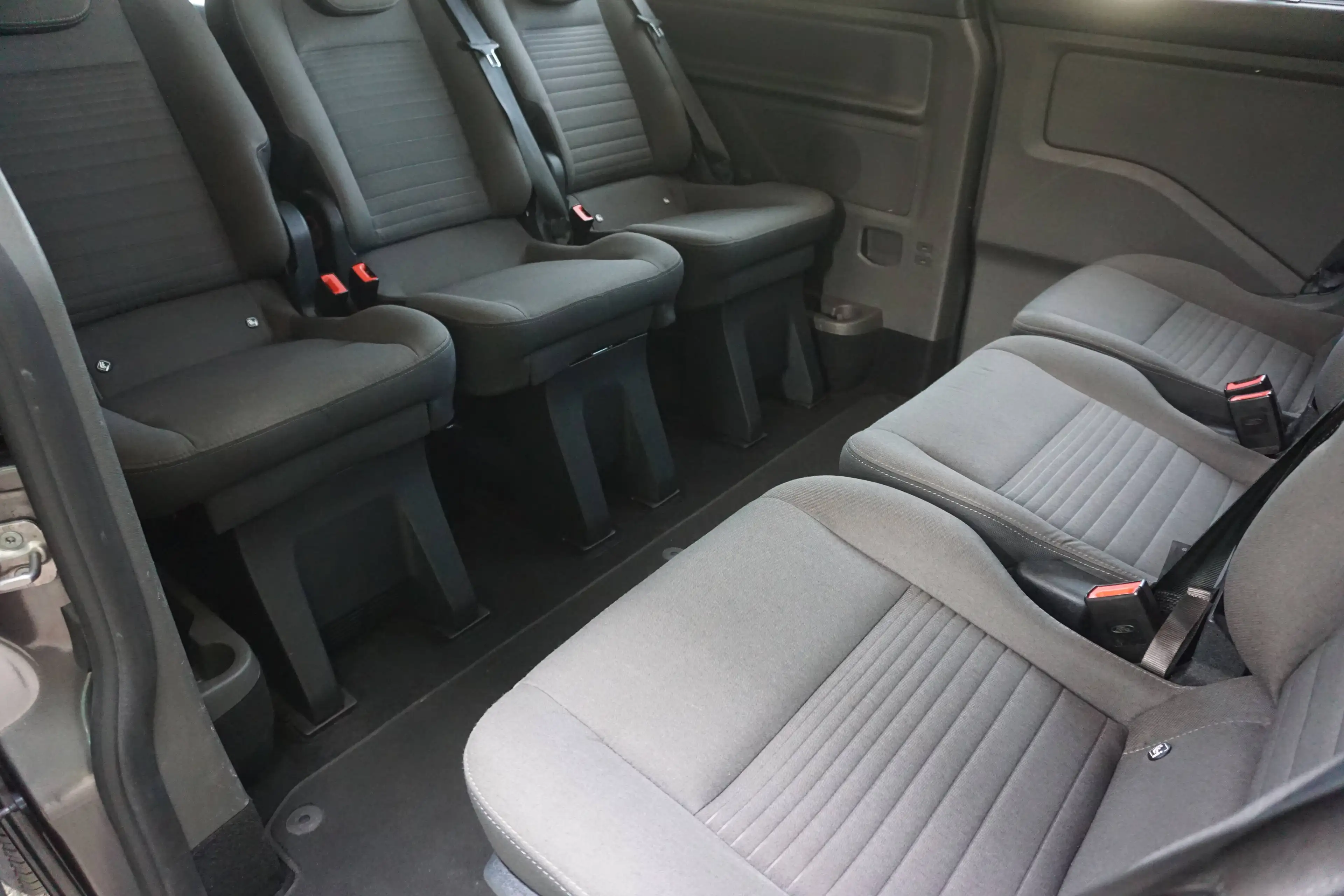 Ford Tourneo Custom 2.0 TDCi L2H1 Titanium S/S (EU6.2)-Navi-Aut-CruiseC-DodeH-Garantie — photo 9