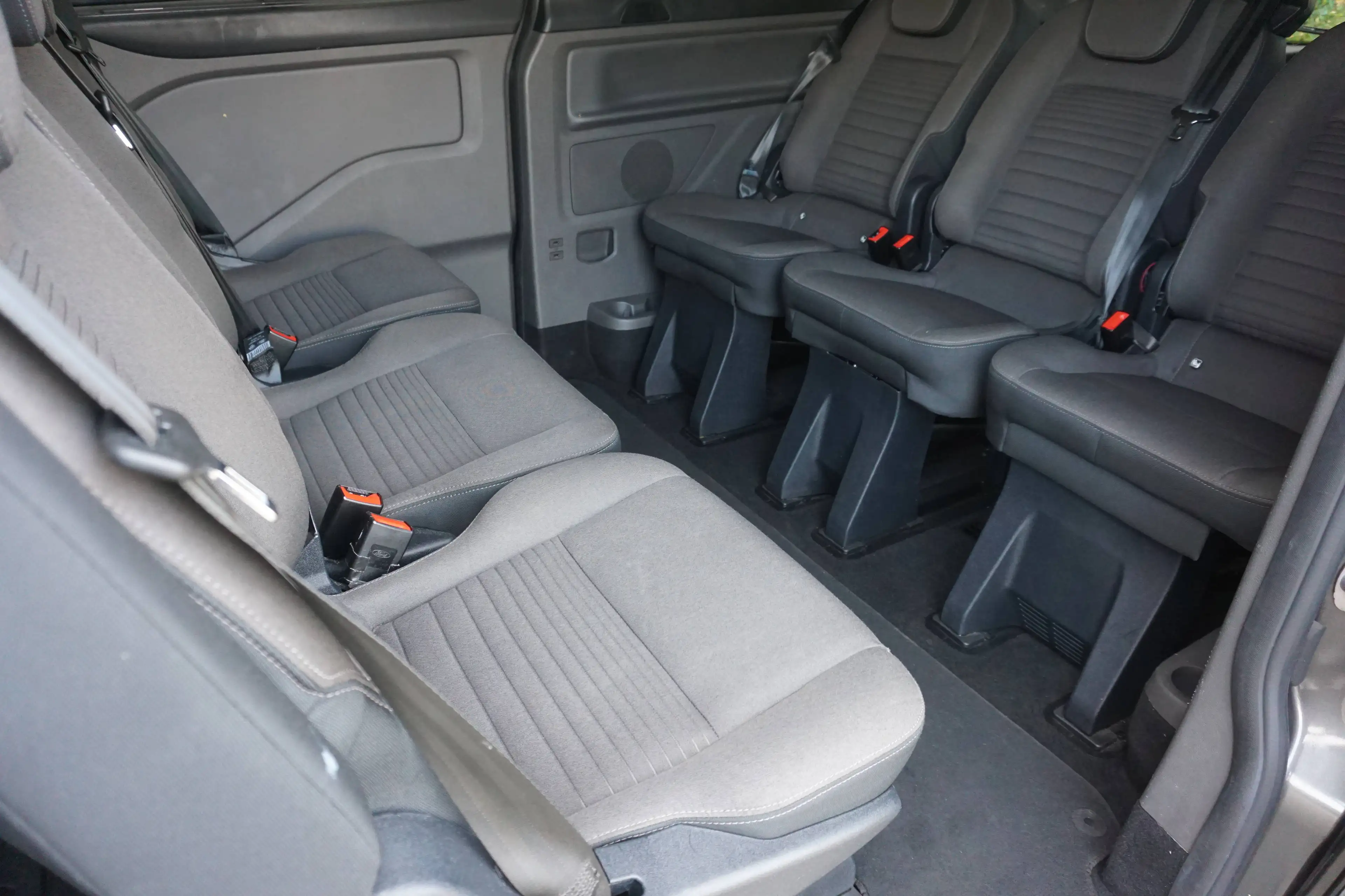 Ford Tourneo Custom 2.0 TDCi L2H1 Titanium S/S (EU6.2)-Navi-Aut-CruiseC-DodeH-Garantie — photo 7