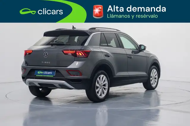 Volkswagen T-Roc view 5