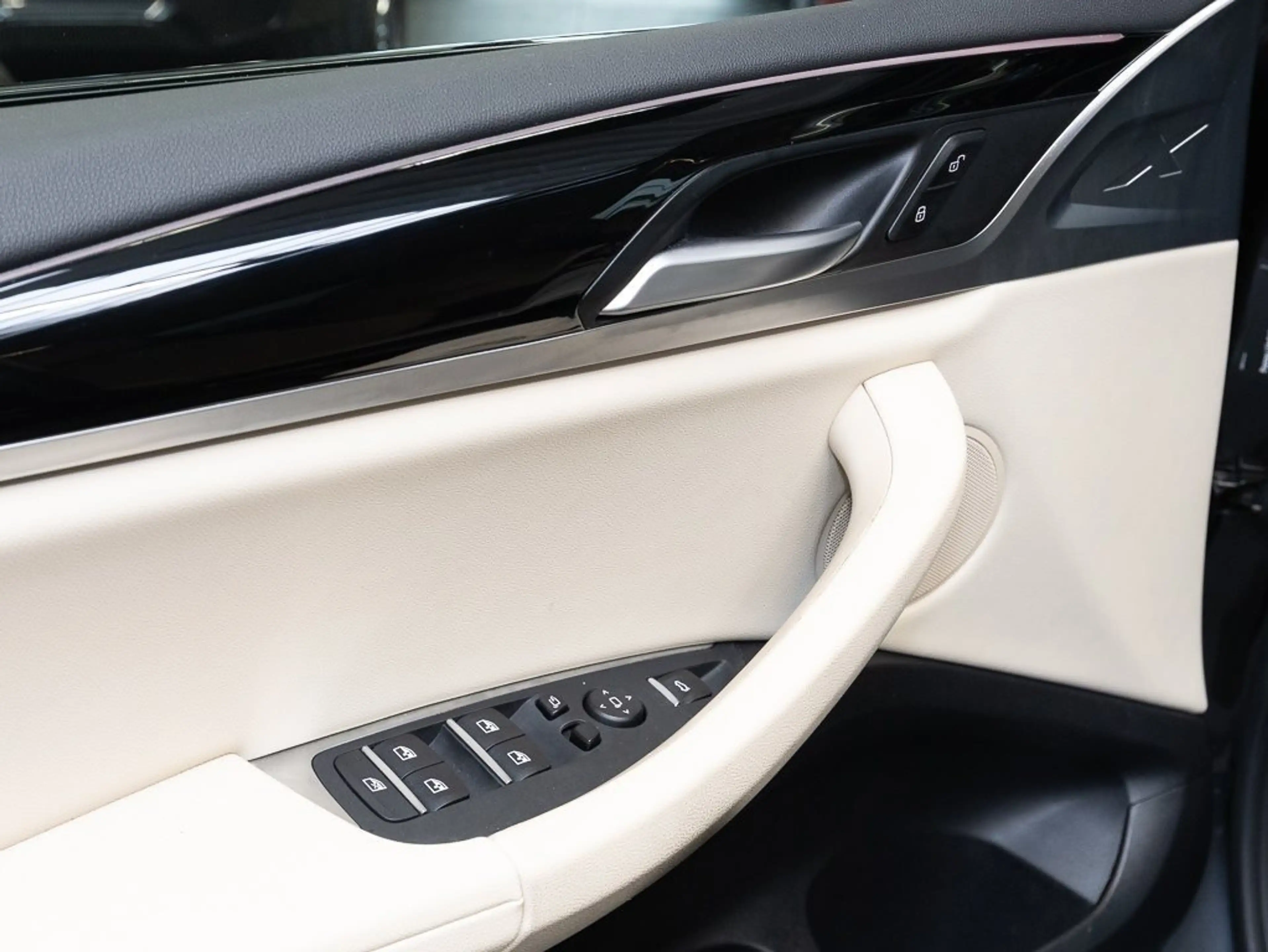 BMW X4 xDrive20d RFK NAVI LED Sound Syst. PDC V+H — photo 5