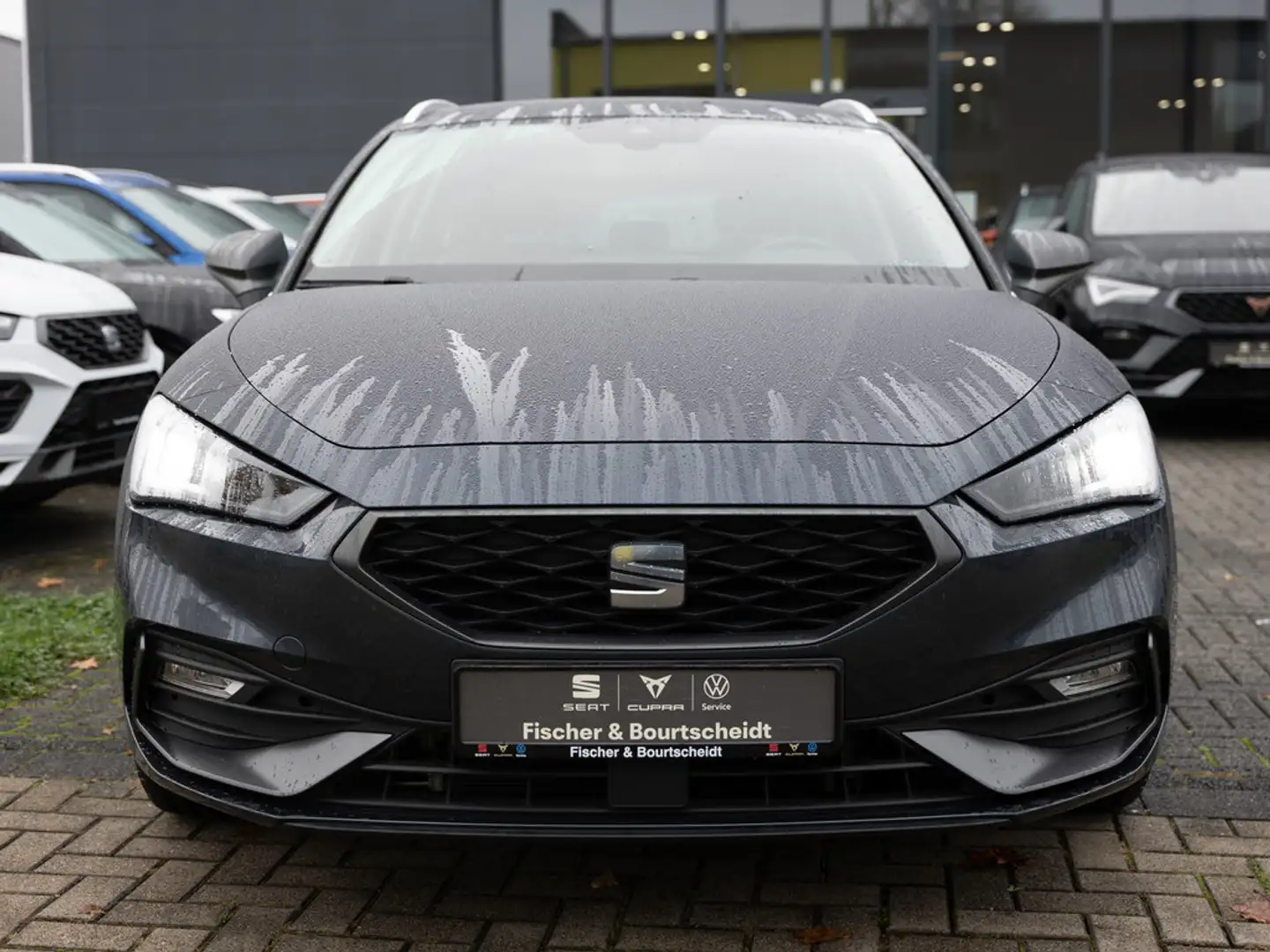 SEAT Leon Sp 1.5 TSI FR DSG NAVI LED VIRT SHZ PDC Grau - 2
