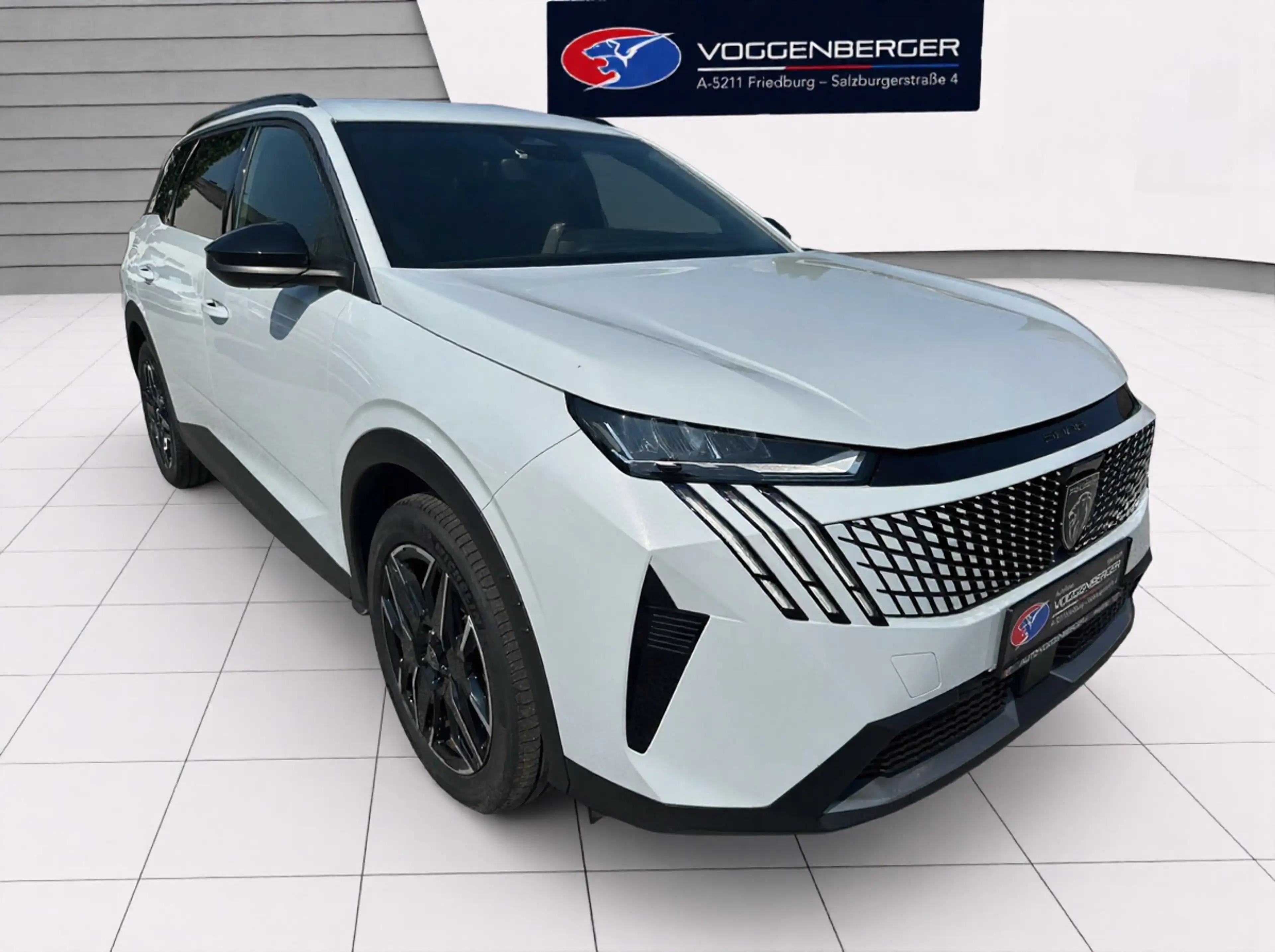 Peugeot 5008 5008 mHEV 145e-DCS6 Allure Aut. TEST — photo 3
