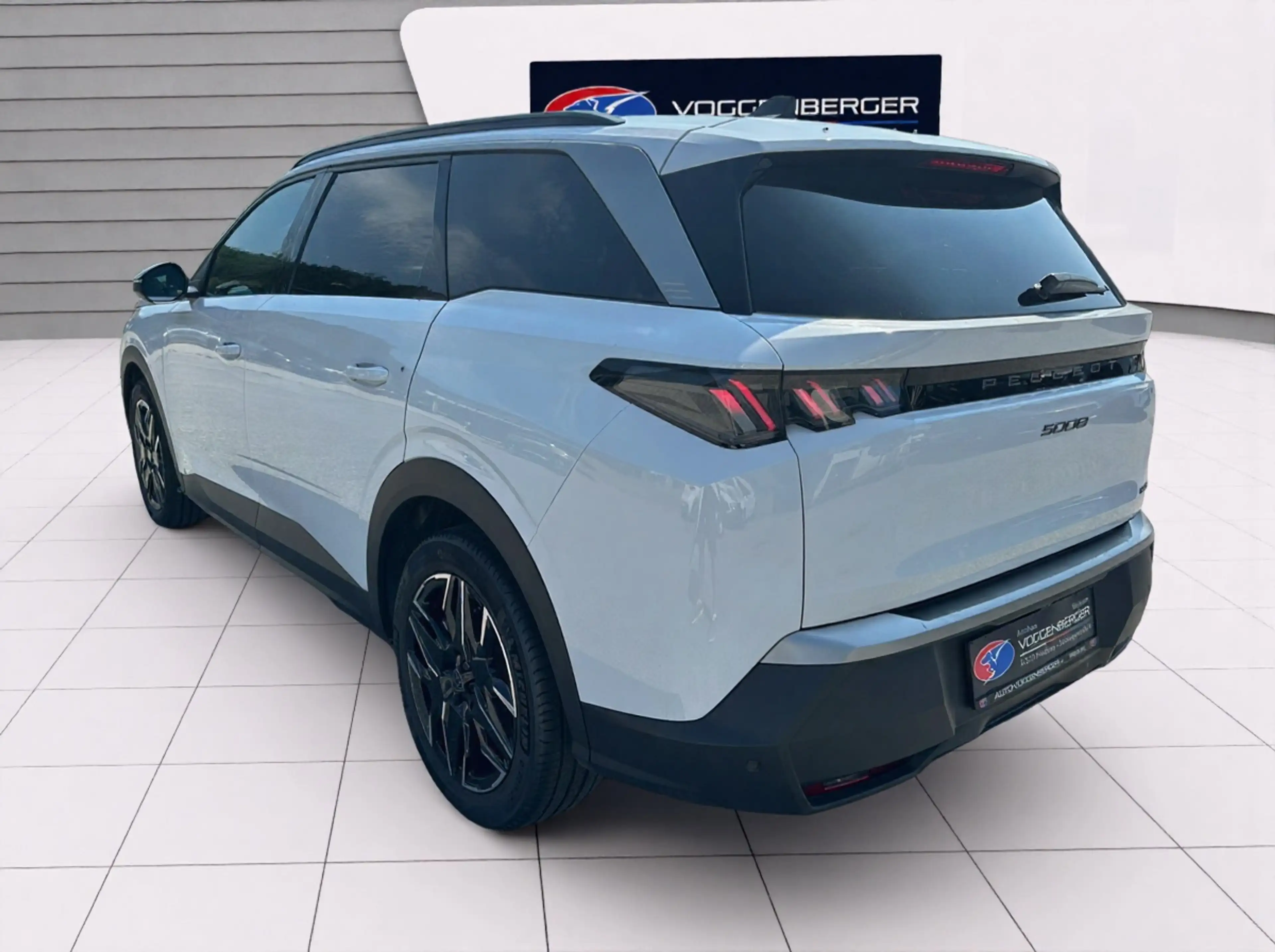 Peugeot 5008 5008 mHEV 145e-DCS6 Allure Aut. TEST — photo 7
