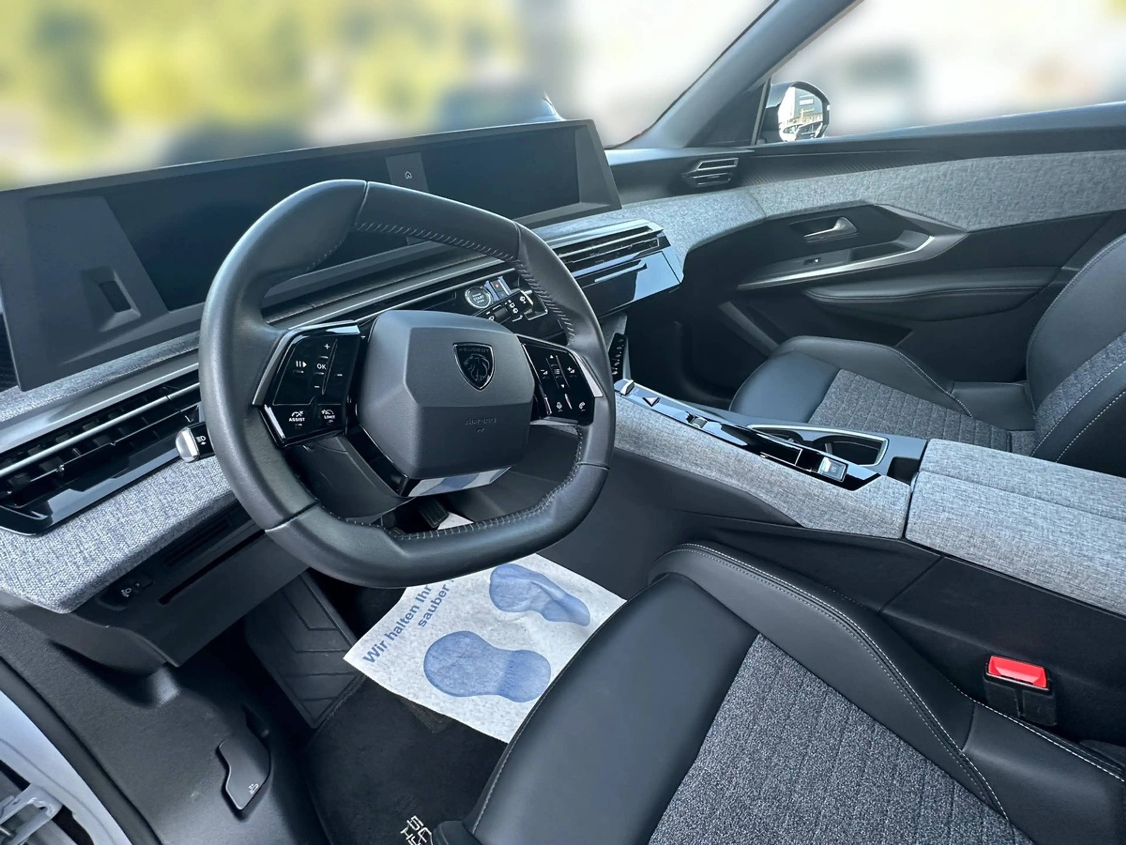 Peugeot 5008 5008 mHEV 145e-DCS6 Allure Aut. TEST — photo 15
