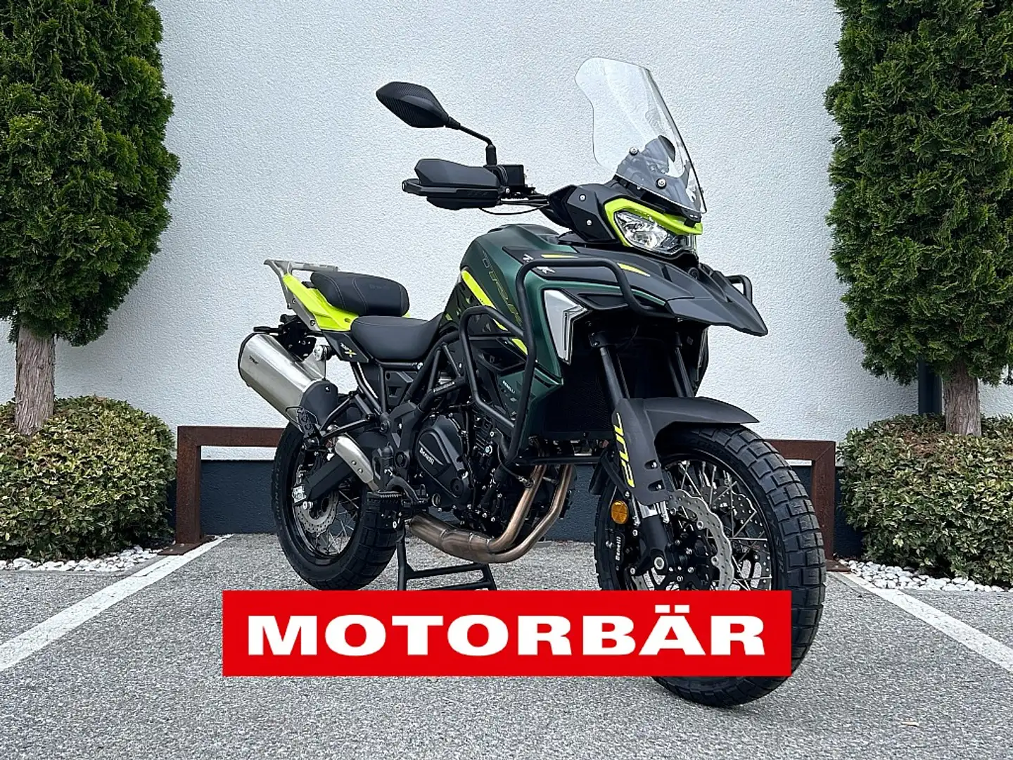 Benelli TRK 702 TRK 702 X - 1