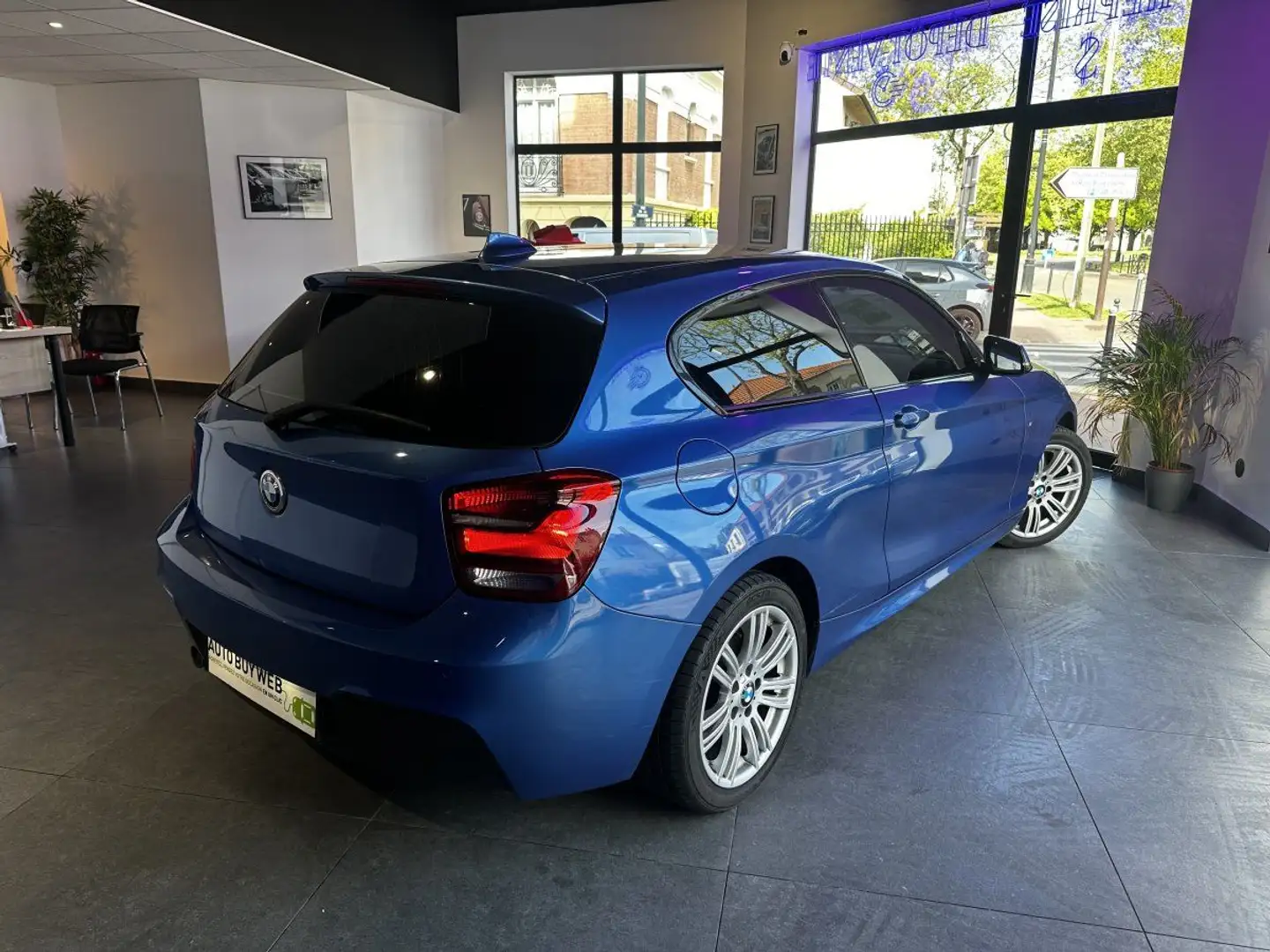BMW 118 SERIE F21 118d 143 ch Sport Modrá - 2