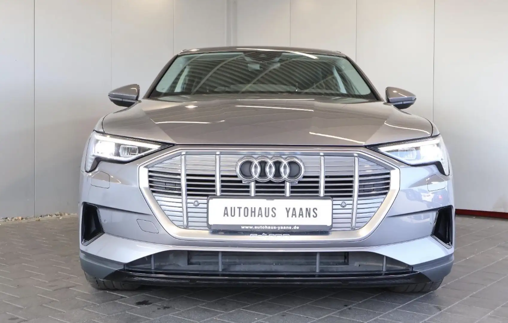Audi e-tron e-tron S quattro PREZZO FINITO Grigio - 2
