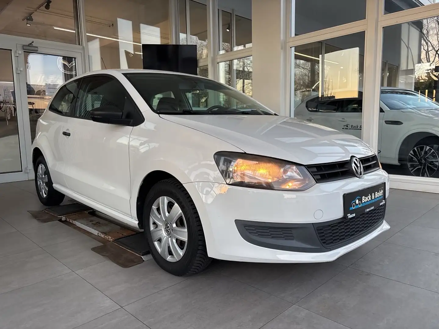Volkswagen Polo Trendline 1.2i ZV+KLIMA+BLUETOOTH+AHK - 2
