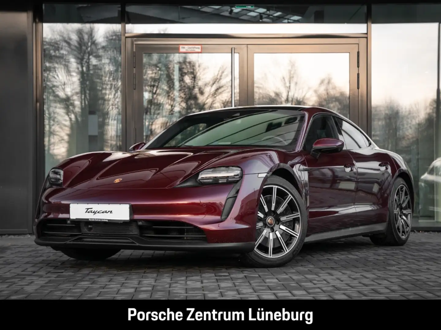 Porsche Taycan Clubleder HA-Lenkung InnoDrive Head-Up Roşu - 1
