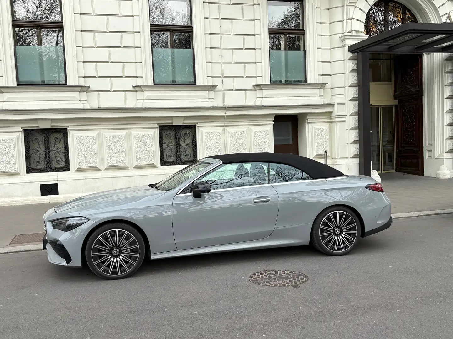 Mercedes-Benz CLE 300 CLE AMG Neupreis € 111.500.-300 Cabrio 4Matic Aut. Grau - 2