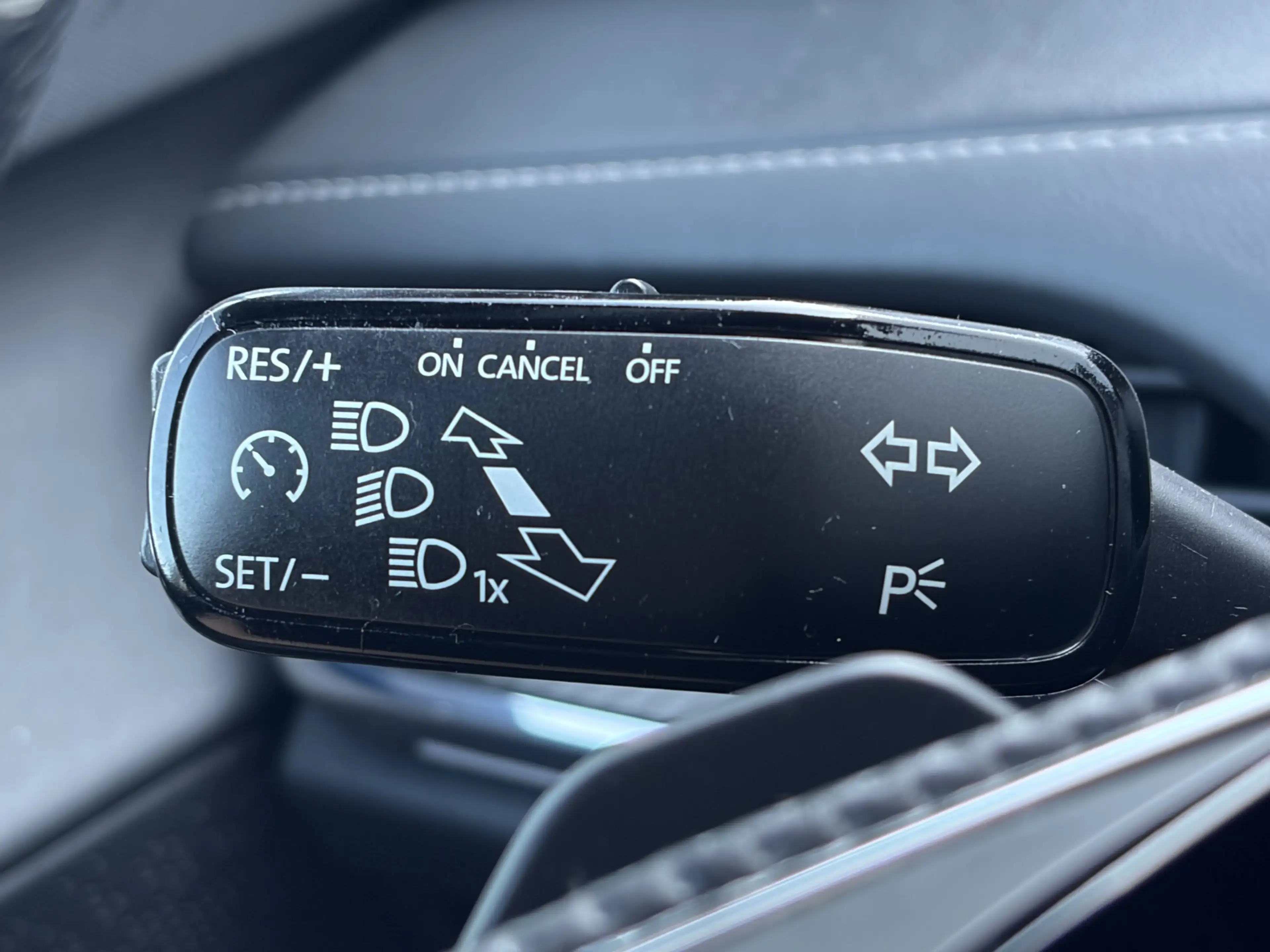 Skoda Enyaq iV 60 Sportline Pano Camera Carplay Led Stoel/Stuu — photo 8