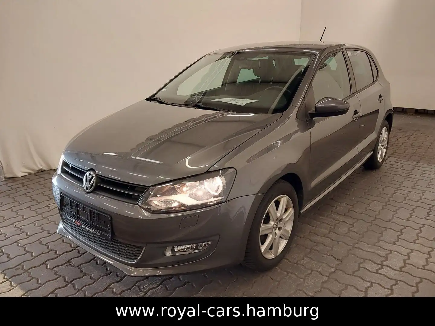 Volkswagen Polo V Highline*SHZ*TEMPOMAT*KLIMA*PDC*BT* Gri - 1