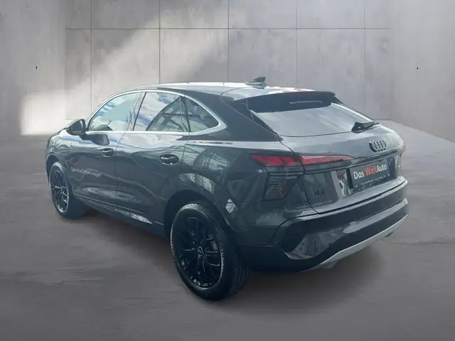 Audi Q3 TFSI quattro 150 kW intense Ansicht 2
