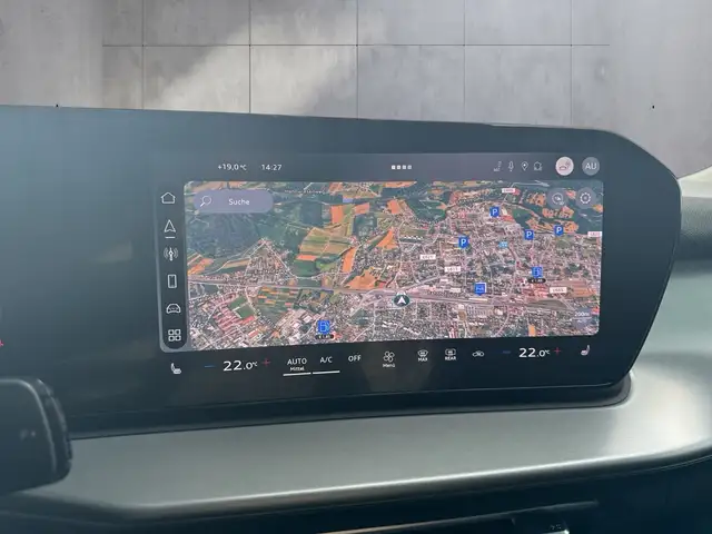 Audi Q3 TFSI quattro 150 kW intense Ansicht 14