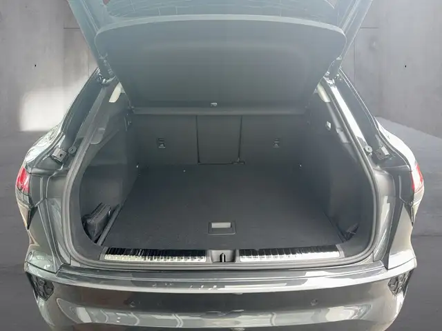 Audi Q3 TFSI quattro 150 kW intense Ansicht 12