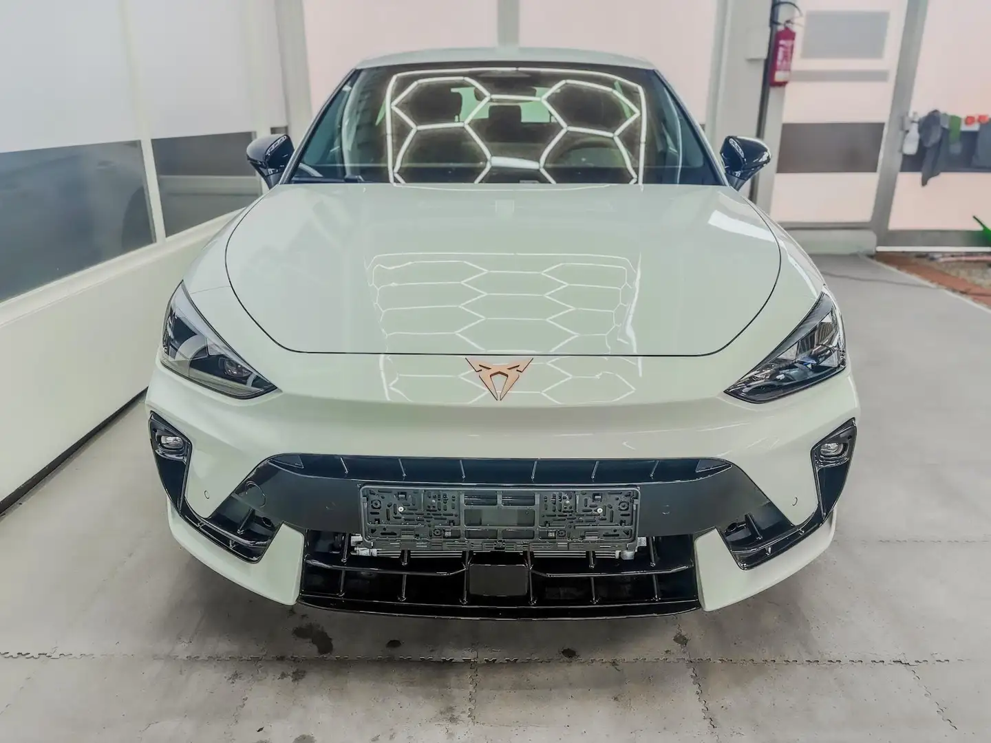 CUPRA Leon 1.5 eTSI DSG NAVI MATRIX INTELLIGENT DRIVE KEYL... Weiß - 2