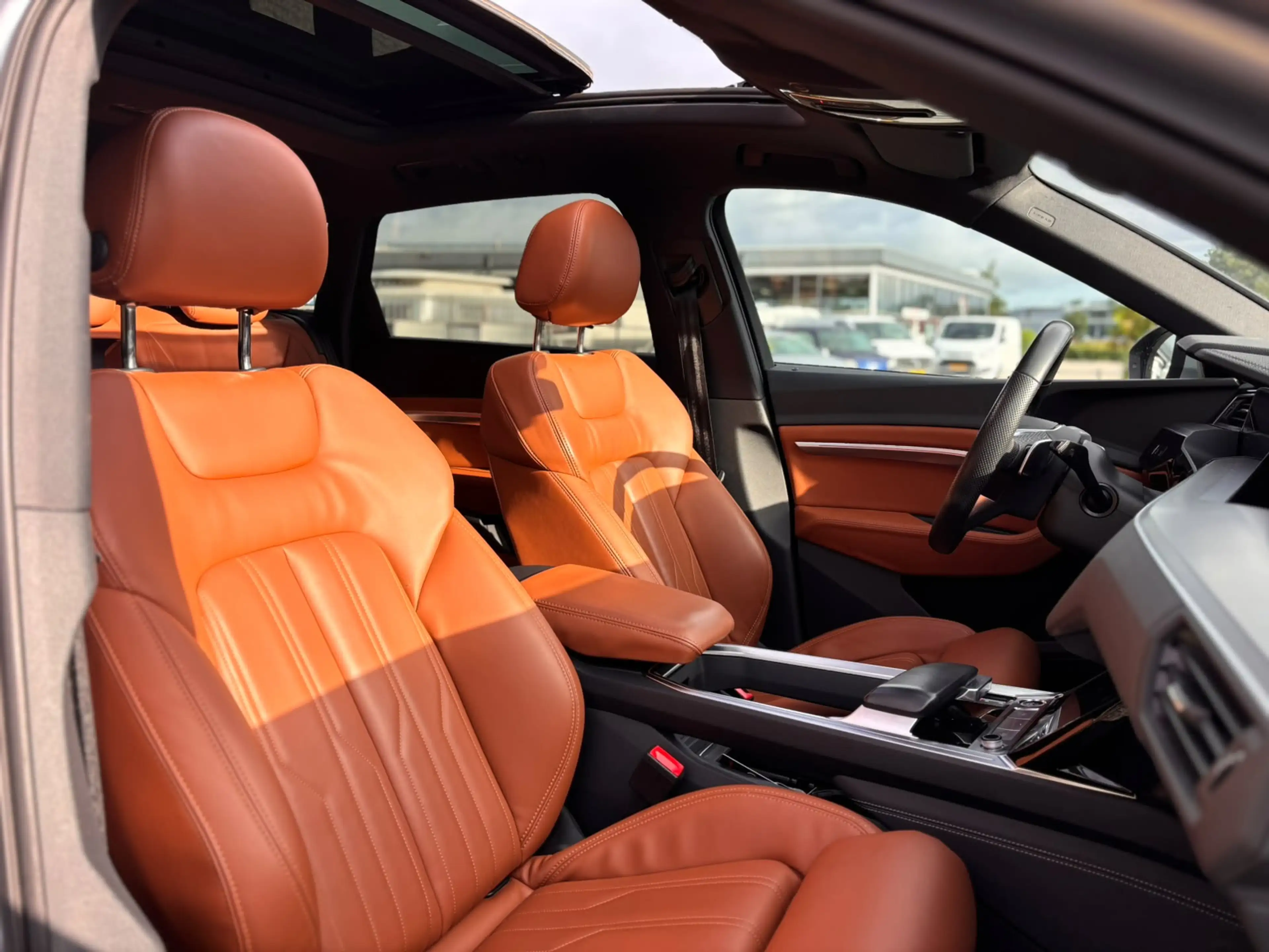 Audi e-tron 55 quattro S edition 95 kWh | Pano | ACC — photo 11