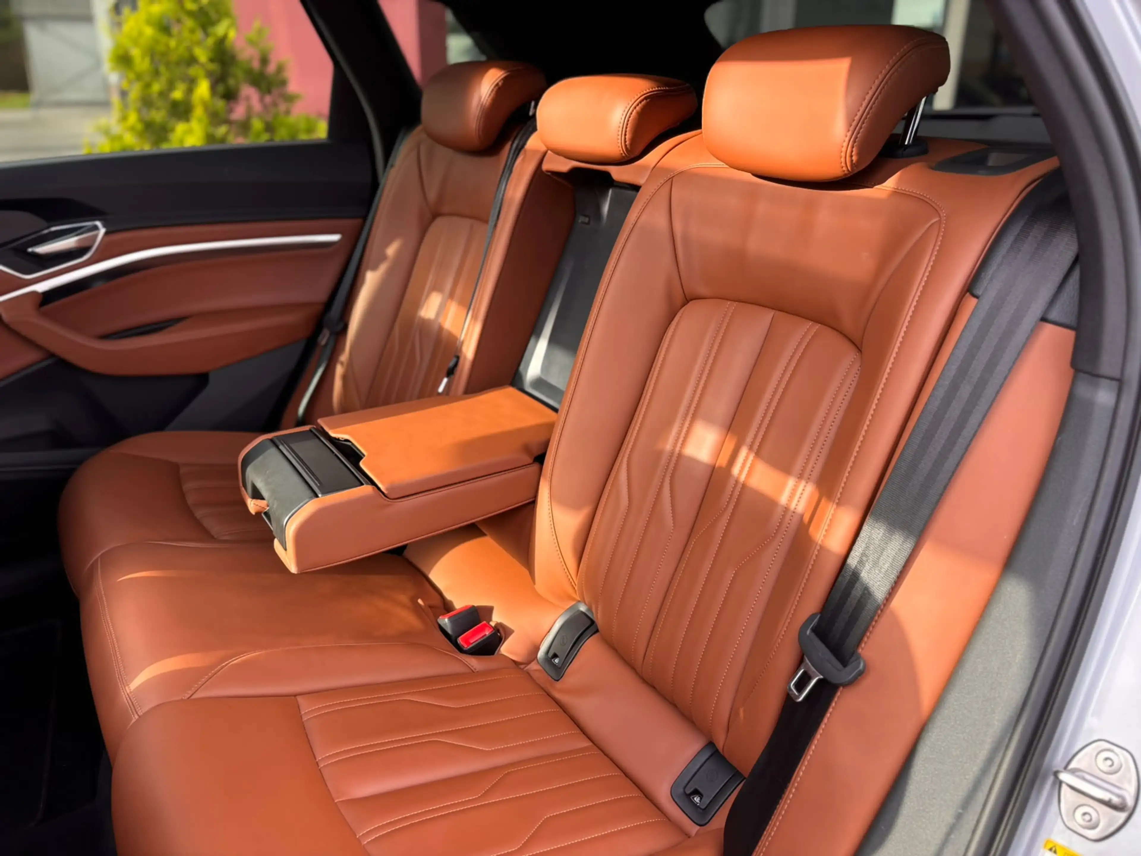 Audi e-tron 55 quattro S edition 95 kWh | Pano | ACC — photo 10