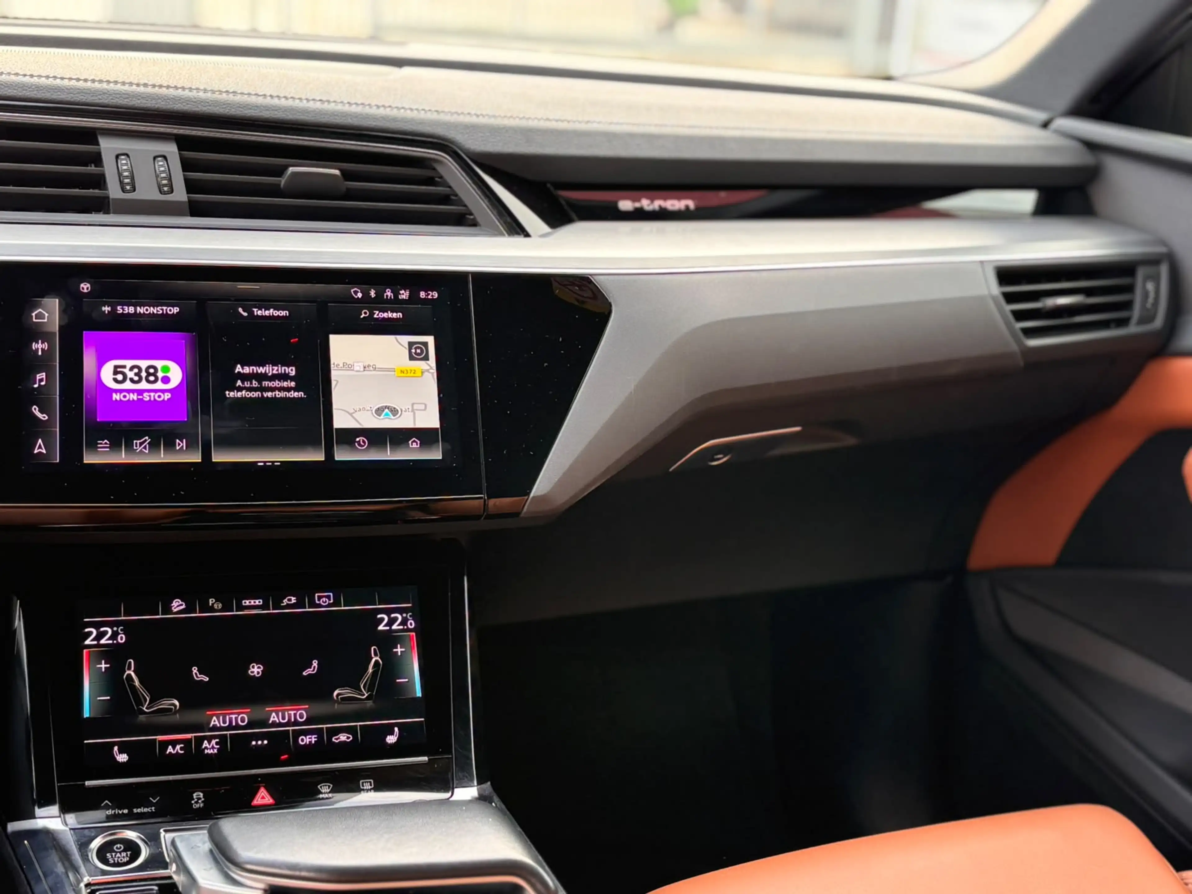 Audi e-tron 55 quattro S edition 95 kWh | Pano | ACC — photo 15