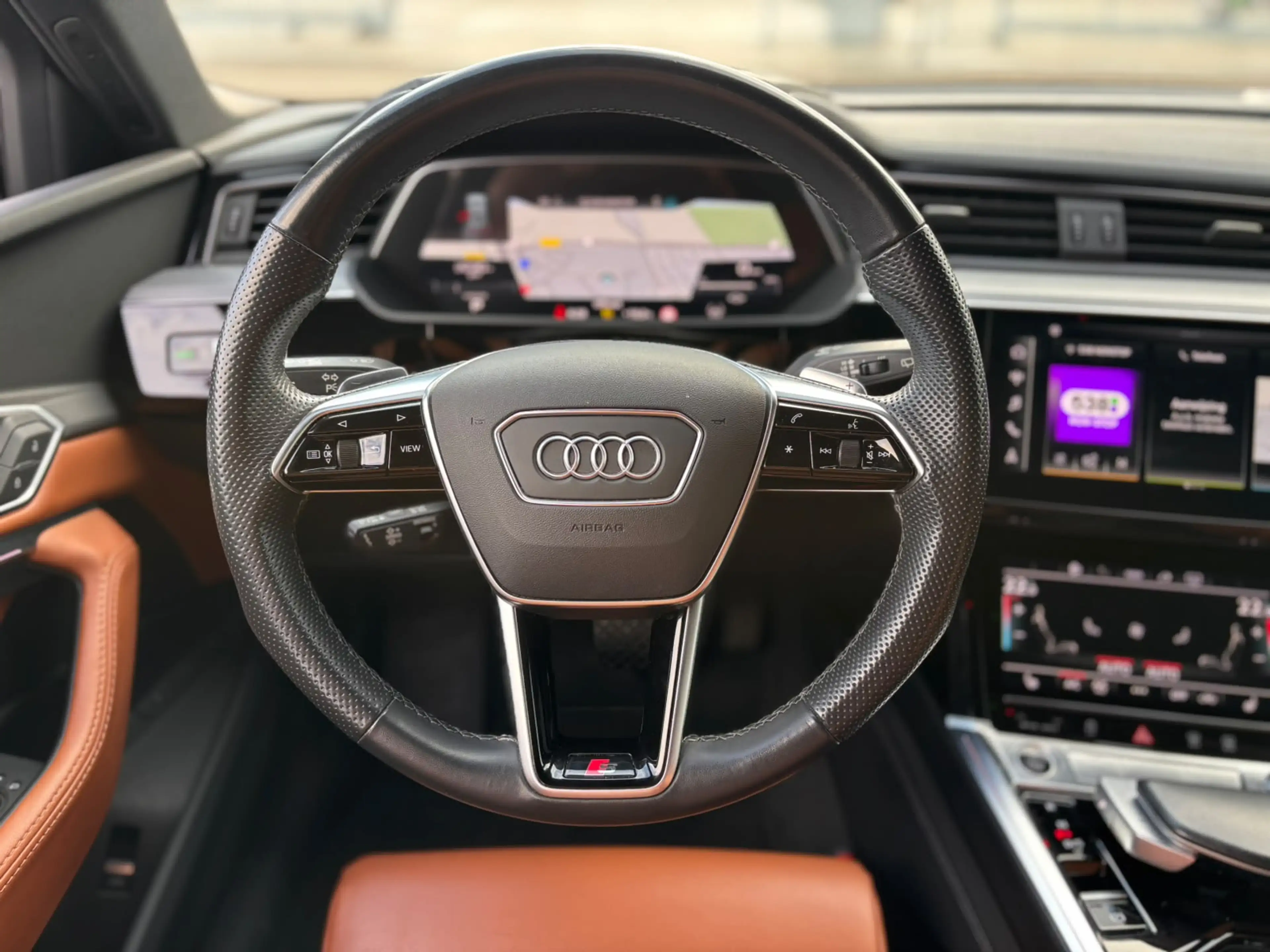 Audi e-tron 55 quattro S edition 95 kWh | Pano | ACC — photo 22