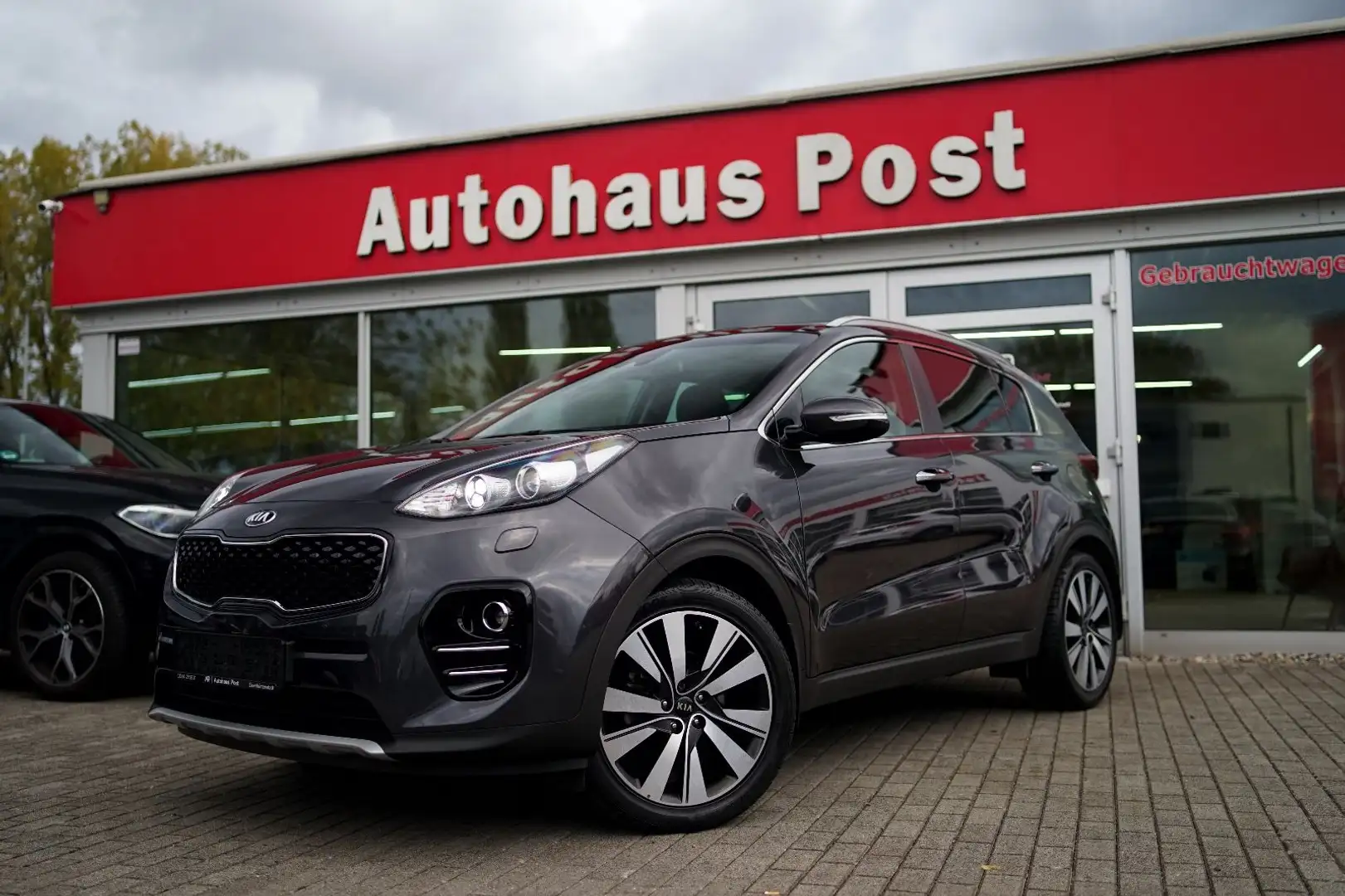Kia Sportage 4WD Automatik Navi Kamera Lenkradheiz Grau - 1