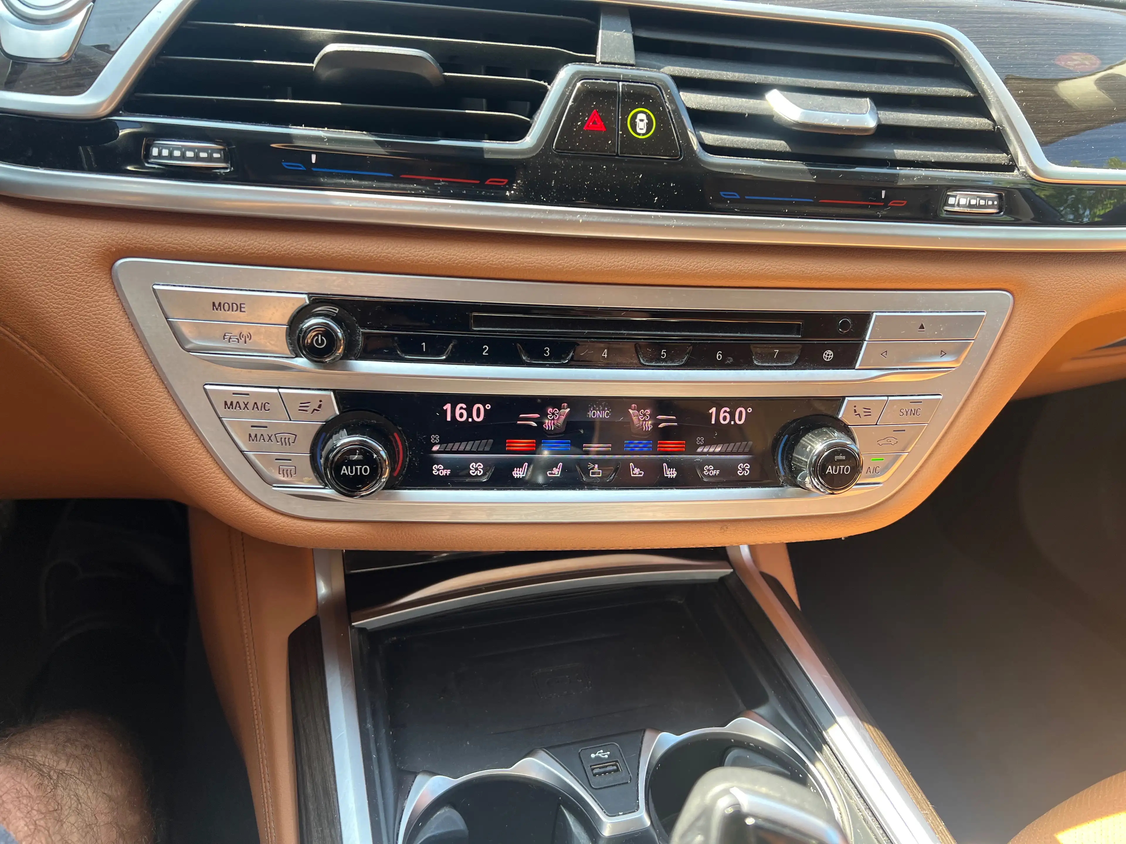 BMW 745 745eA PHEV OPF (EU6AP) full option ! — photo 12