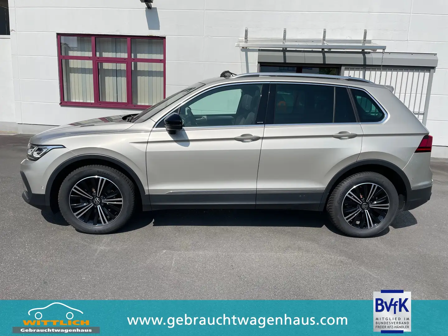 Volkswagen Tiguan 1.5 TSI, DSG - "MOVE" +AHK +Panoramadach +LED Grau - 2