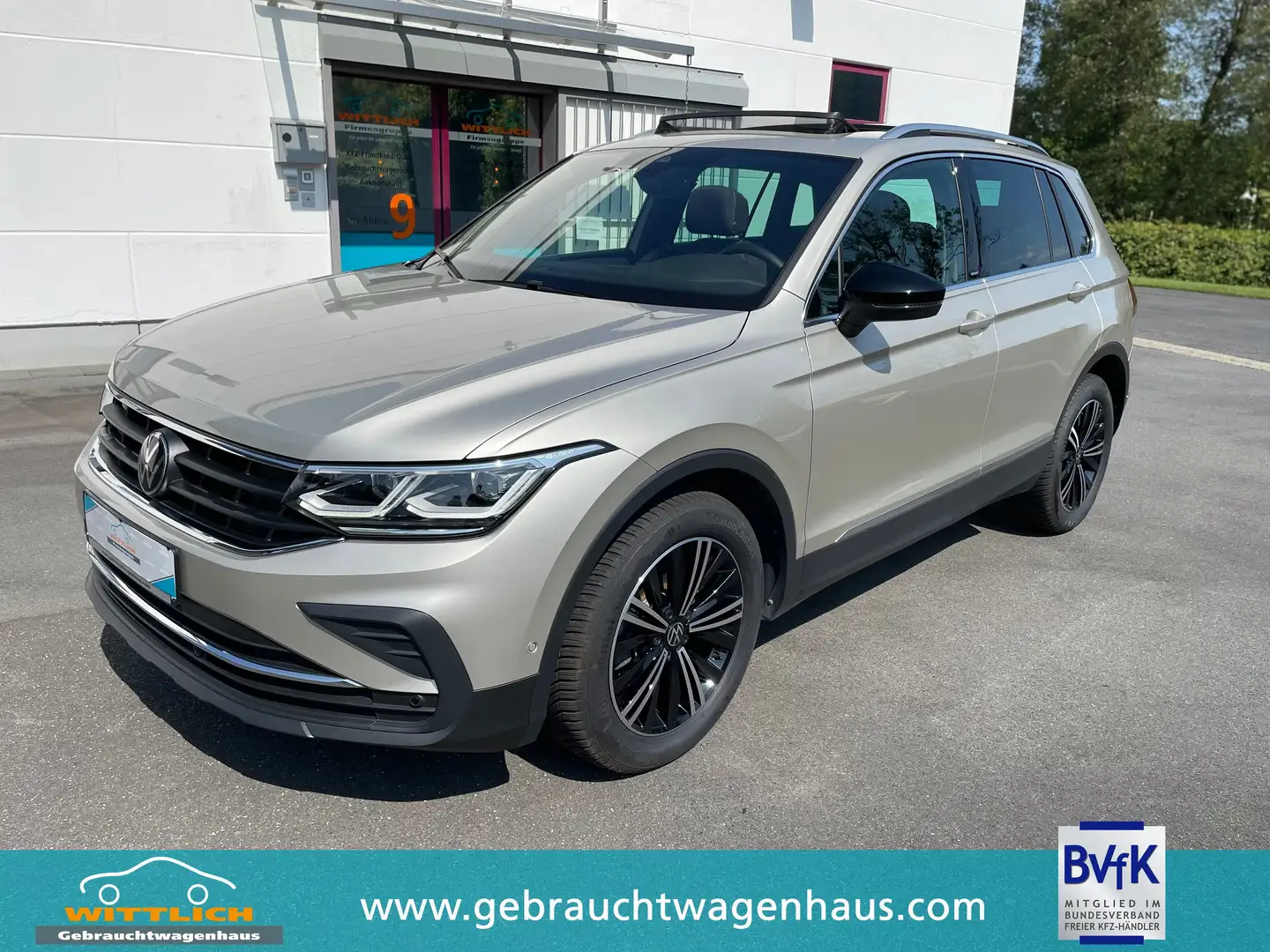 Volkswagen Tiguan 1.5 TSI, DSG - "MOVE" +AHK +Panoramadach +LED Grau - 1