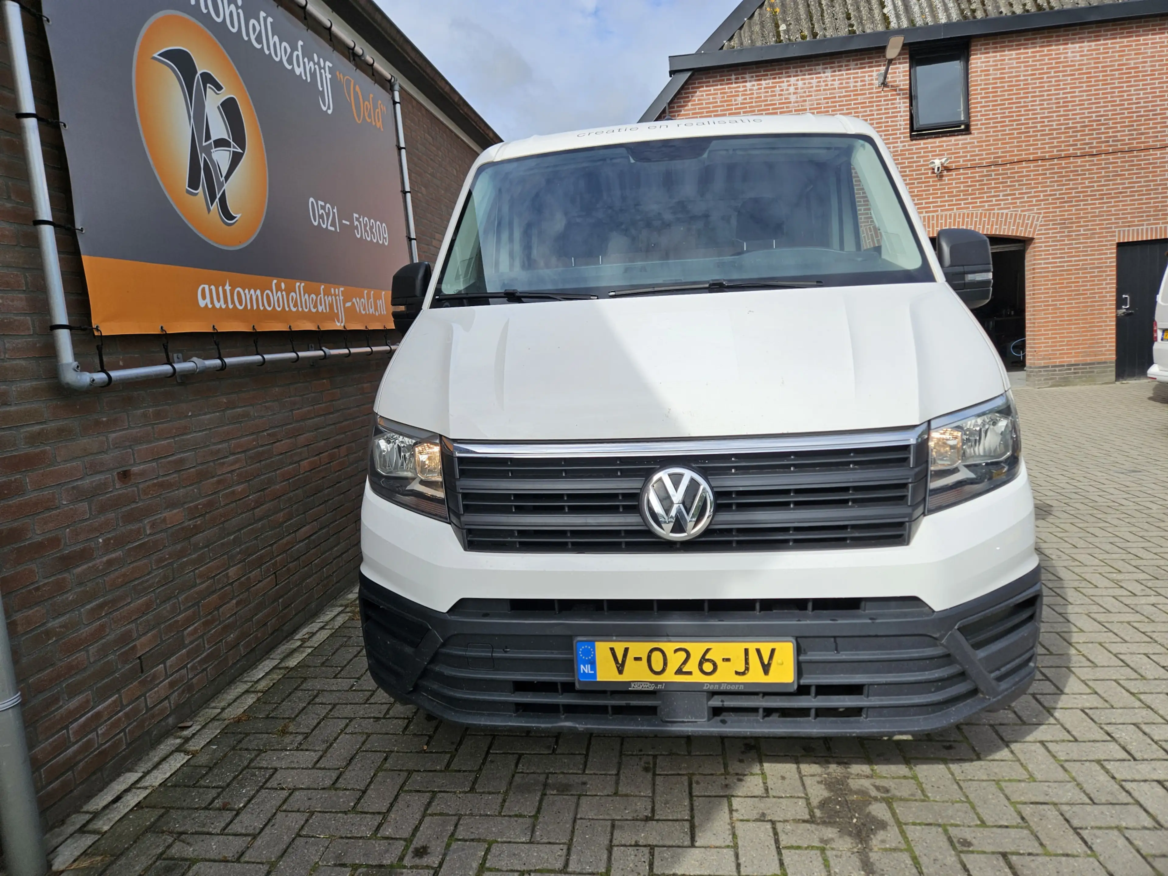 Volkswagen Crafter 35 2.0 TDI L4 DC Highline — photo 2